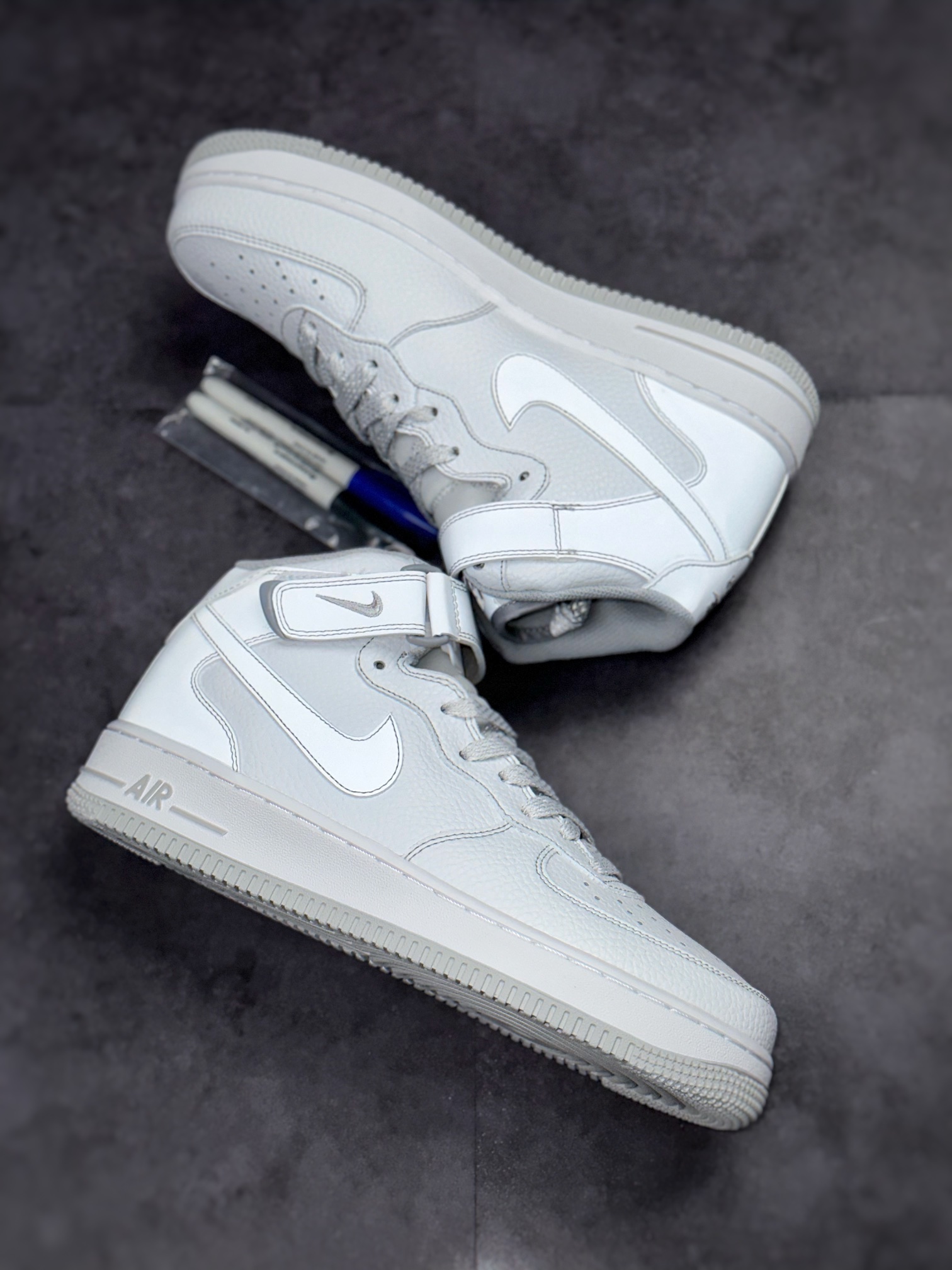 Nike Air Force 1’07 Mid 马克线满天星 MK0619-211
