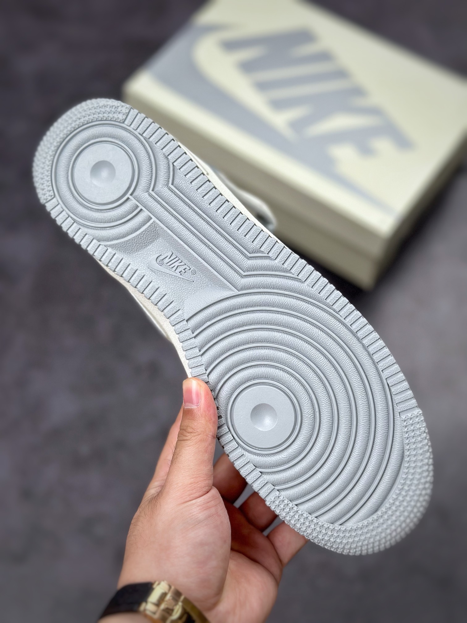Nike Air Force 1’07 Mid 米银灰 PA0920-608