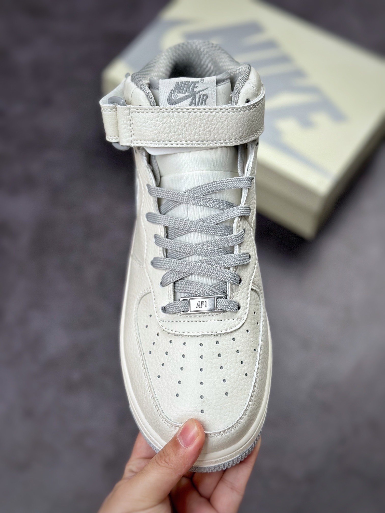 Nike Air Force 1’07 Mid 米银灰 PA0920-608