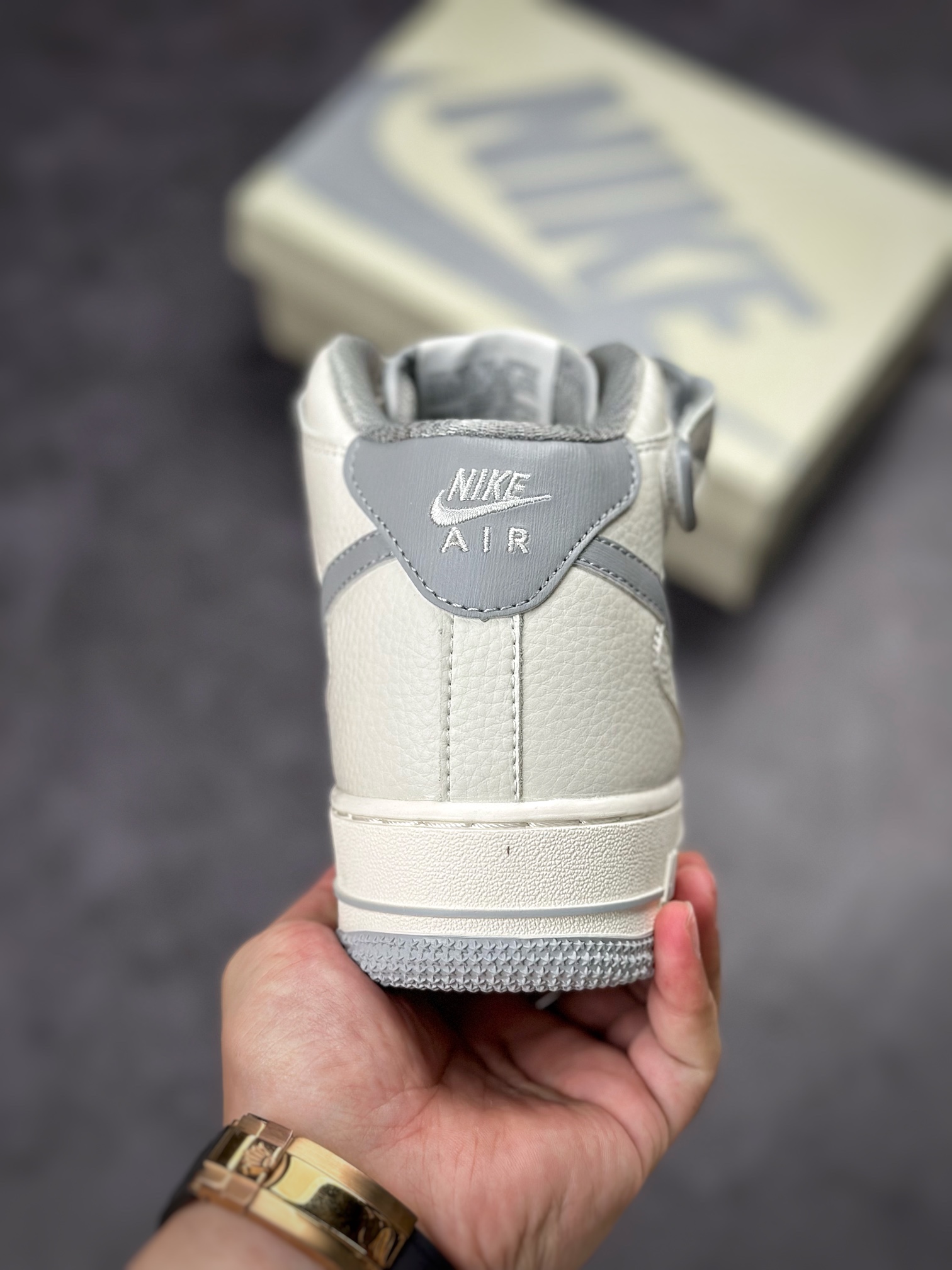 Nike Air Force 1’07 Mid 米银灰 PA0920-608