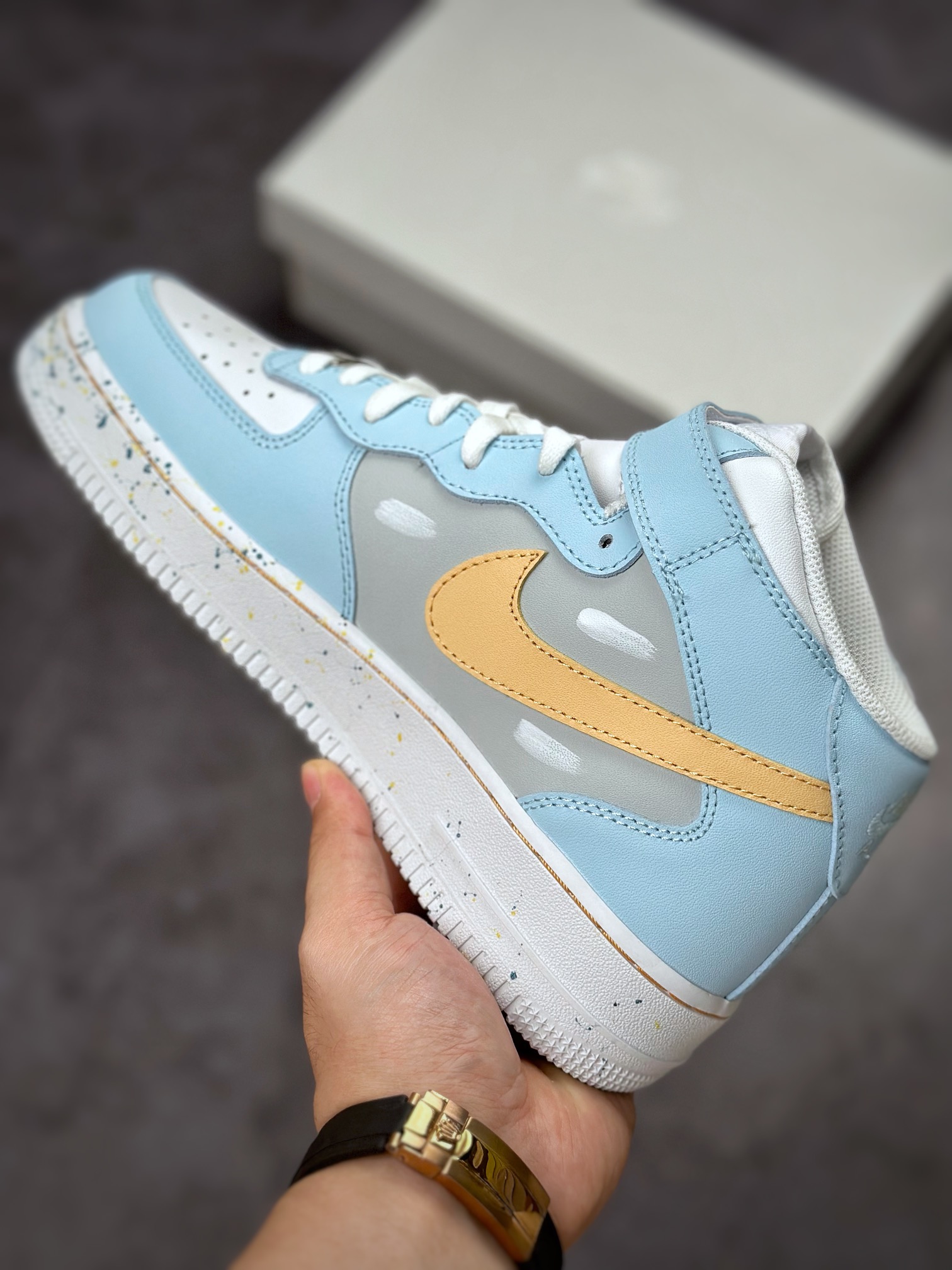 Nike Air Force 1’07 Mid 涂鸦熊 CW2289-111