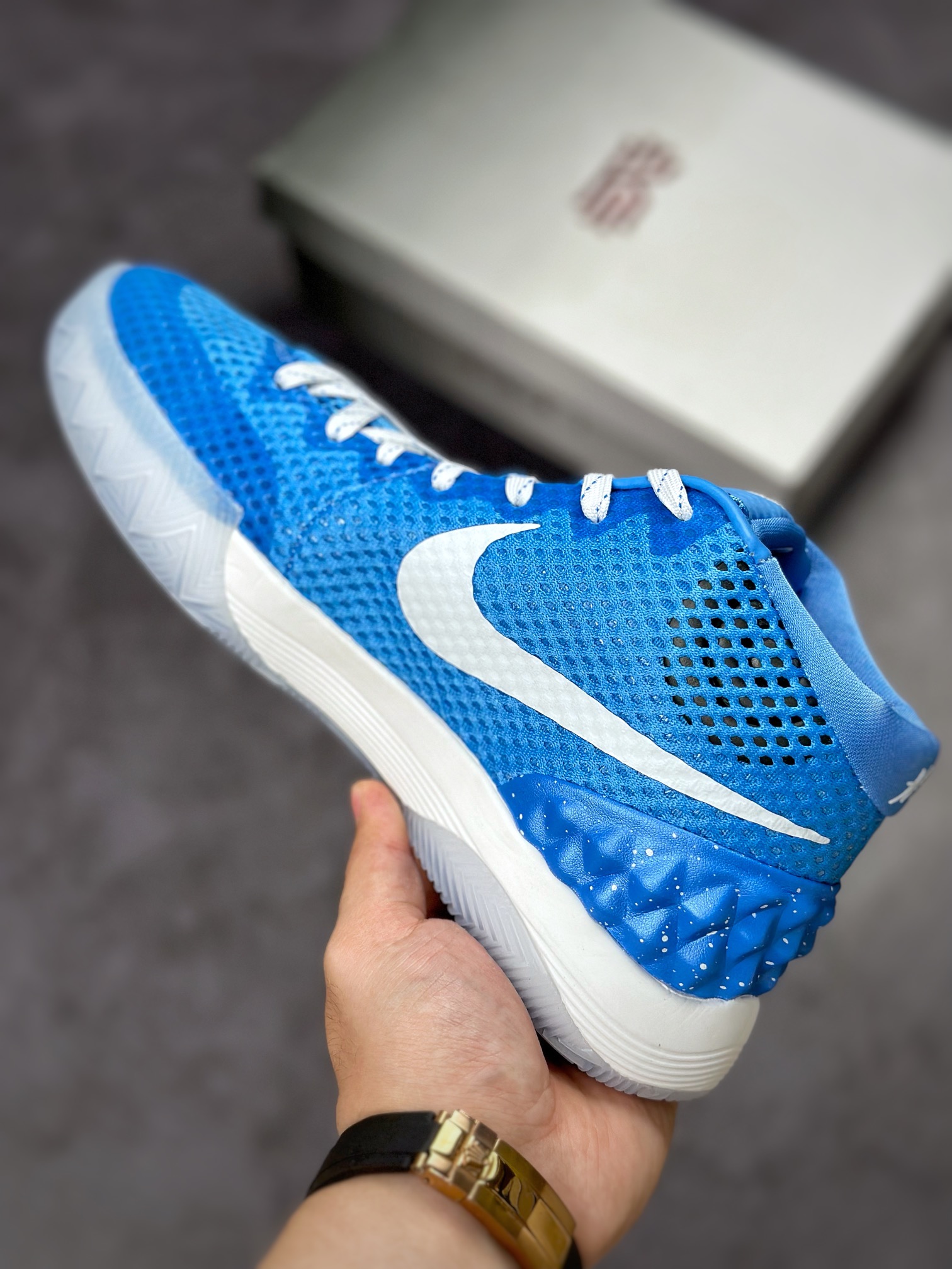 Nike Kyrie 1 凯里欧文一代实战篮球鞋 北卡蓝 705277-401