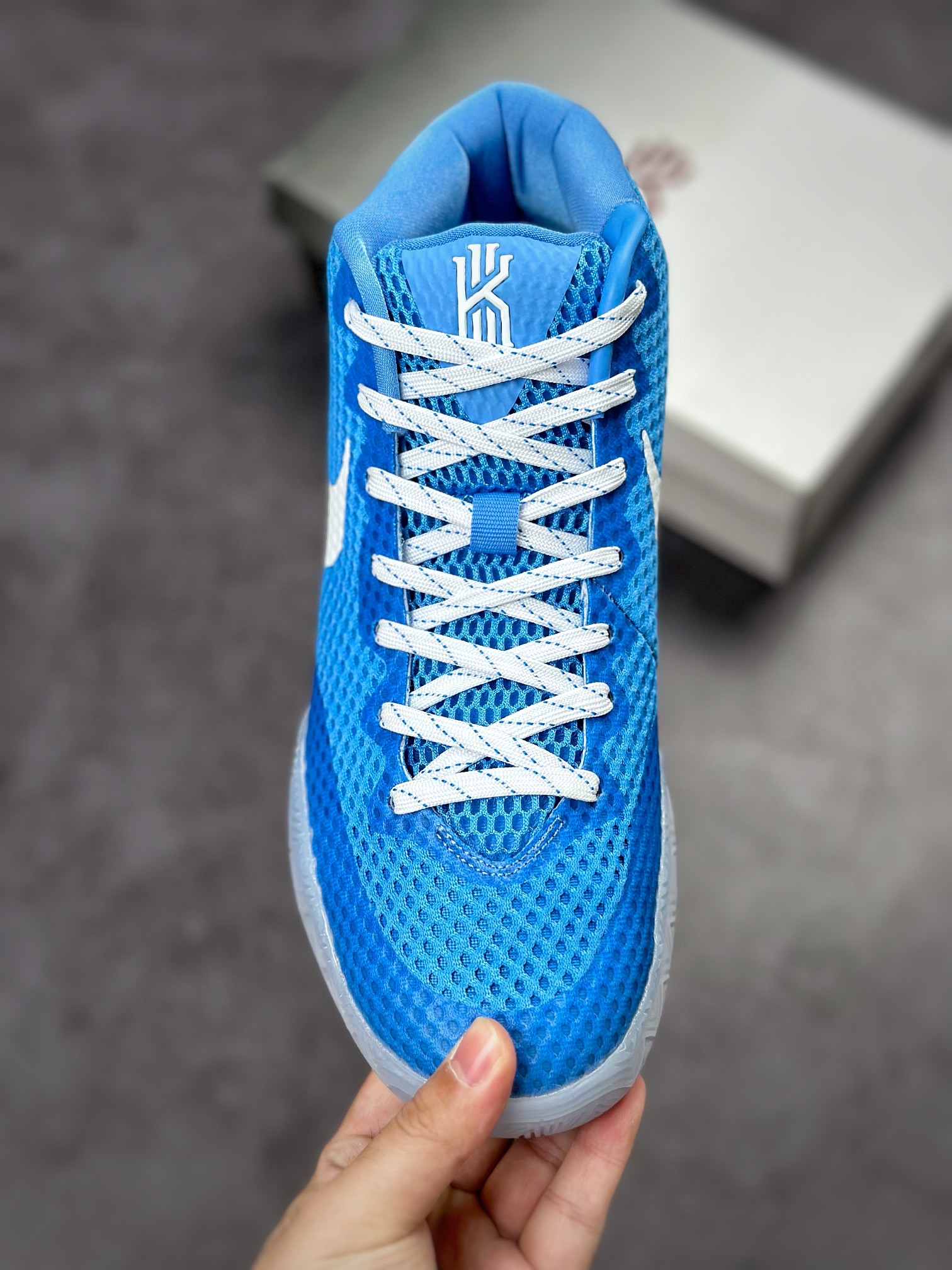 Nike Kyrie 1 凯里欧文一代实战篮球鞋 北卡蓝 705277-401