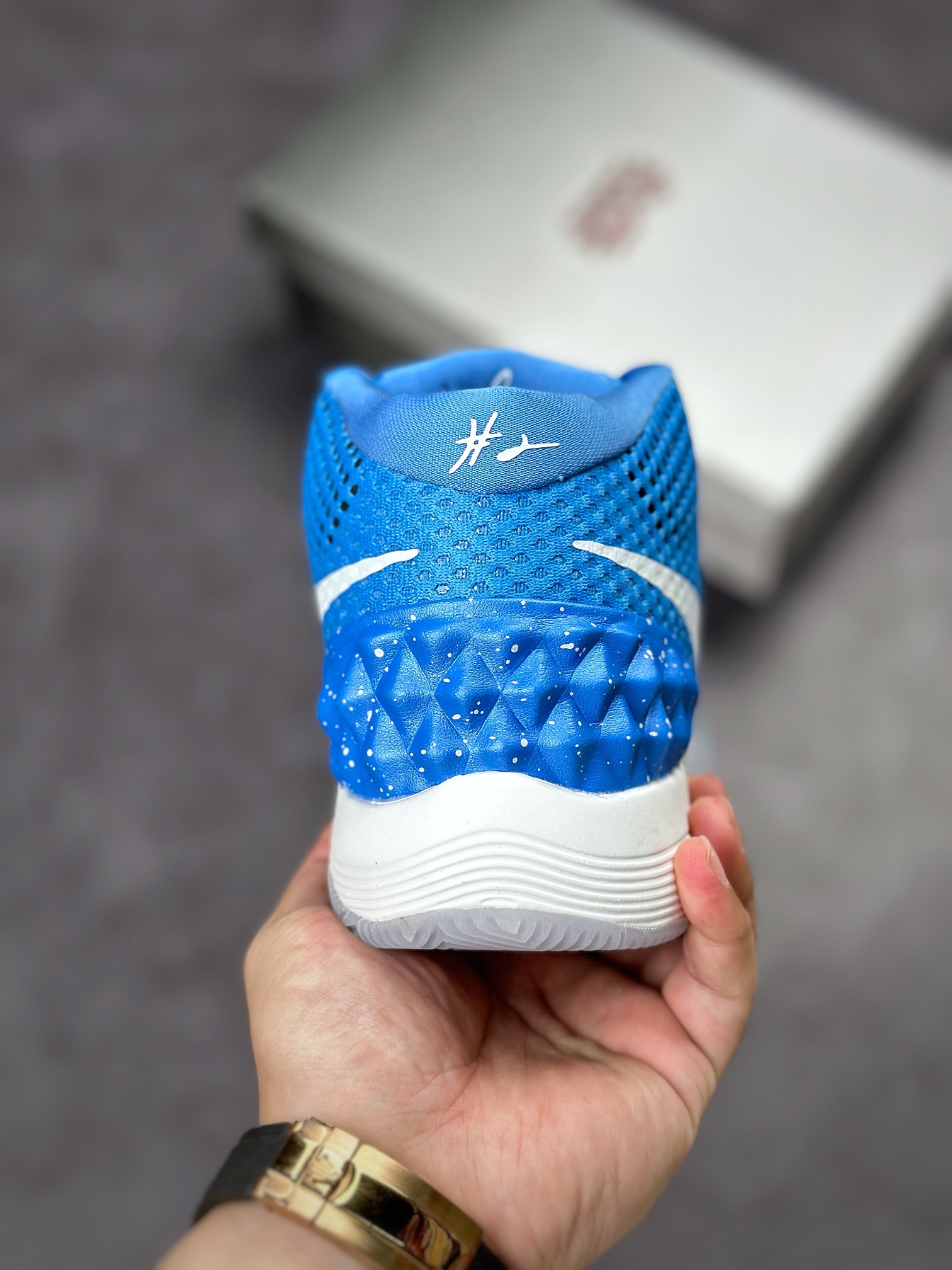 Nike Kyrie 1 凯里欧文一代实战篮球鞋 北卡蓝 705277-401