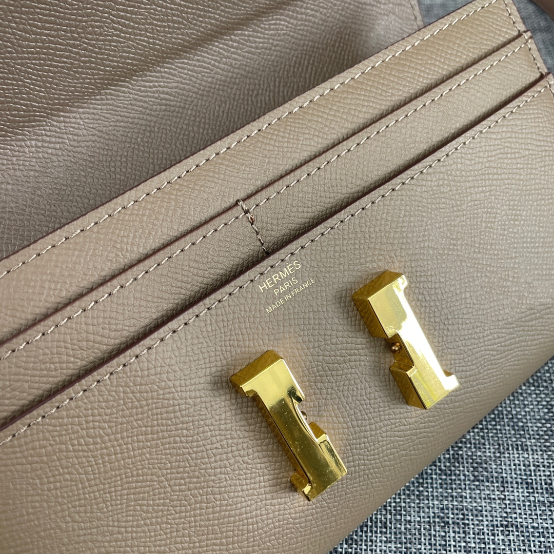 Hermes Constance 。 爱马仕型号:9852掌纹金扣 size:22*11cm 🇫🇷海外🇫🇷Empson Hermes Constance 。 爱马仕型号:9852掌纹金扣 size:22*11cm 🇫🇷海外🇫🇷Empson