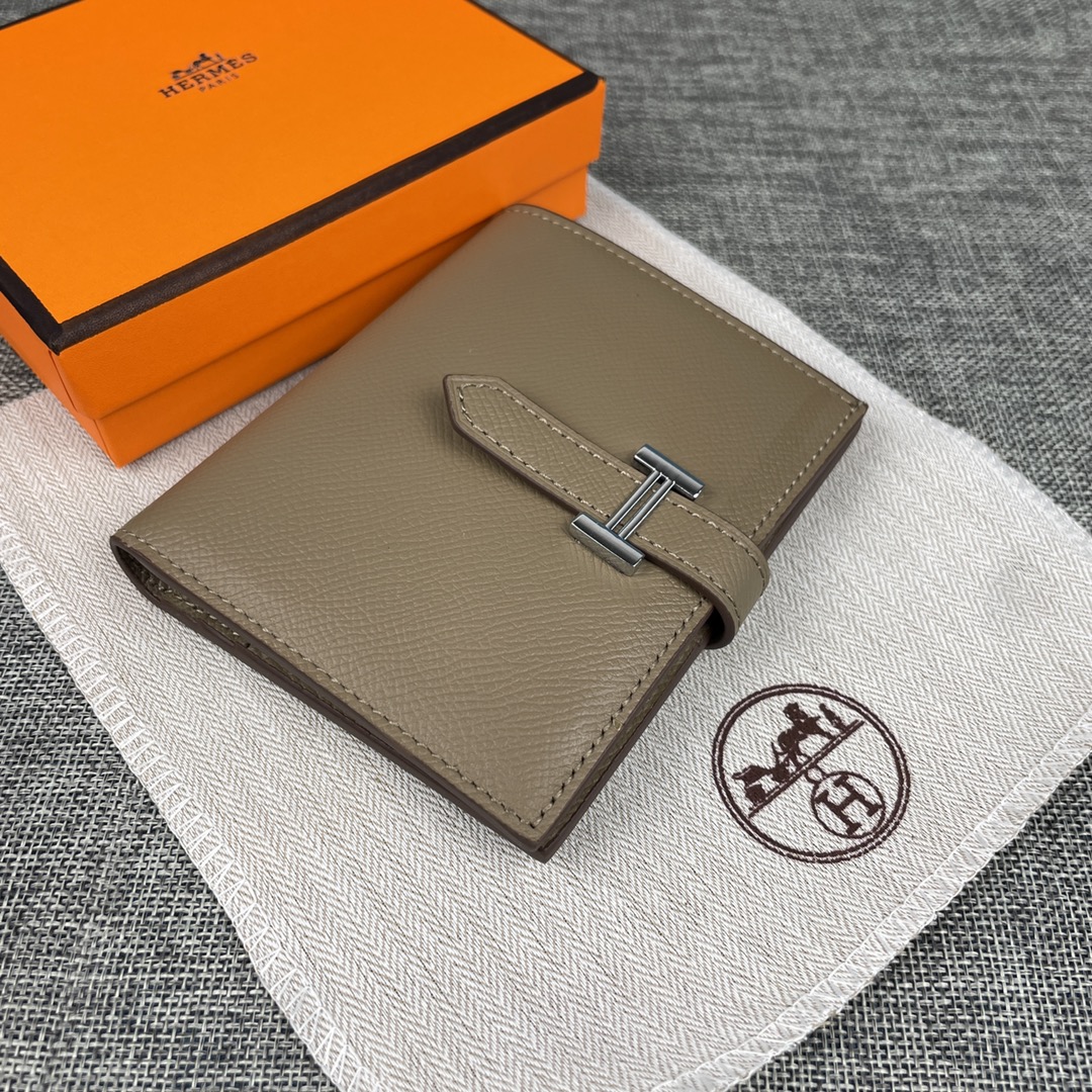 【Hermes  原单 】。 爱马仕新款纯色皮革口袋竖款钱包  💋专柜对版复刻，原版五金，内有原厂代工码 💋手感柔软🎉油