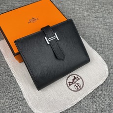 【Hermes 原单 】。 爱马仕新款纯色皮革口袋竖款钱包 💋专柜对版复刻,原版五金,内有原厂代工码 💋手感柔软🎉油 【Hermes 原单 】。 爱马仕新款纯色皮革口袋竖款钱包 💋专柜对版复刻,原版五金,内有原厂代工码 💋手感柔软🎉油