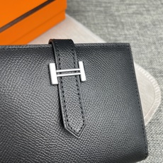 【Hermes 原单 】。 爱马仕新款纯色皮革口袋竖款钱包 💋专柜对版复刻,原版五金,内有原厂代工码 💋手感柔软🎉油 【Hermes 原单 】。 爱马仕新款纯色皮革口袋竖款钱包 💋专柜对版复刻,原版五金,内有原厂代工码 💋手感柔软🎉油