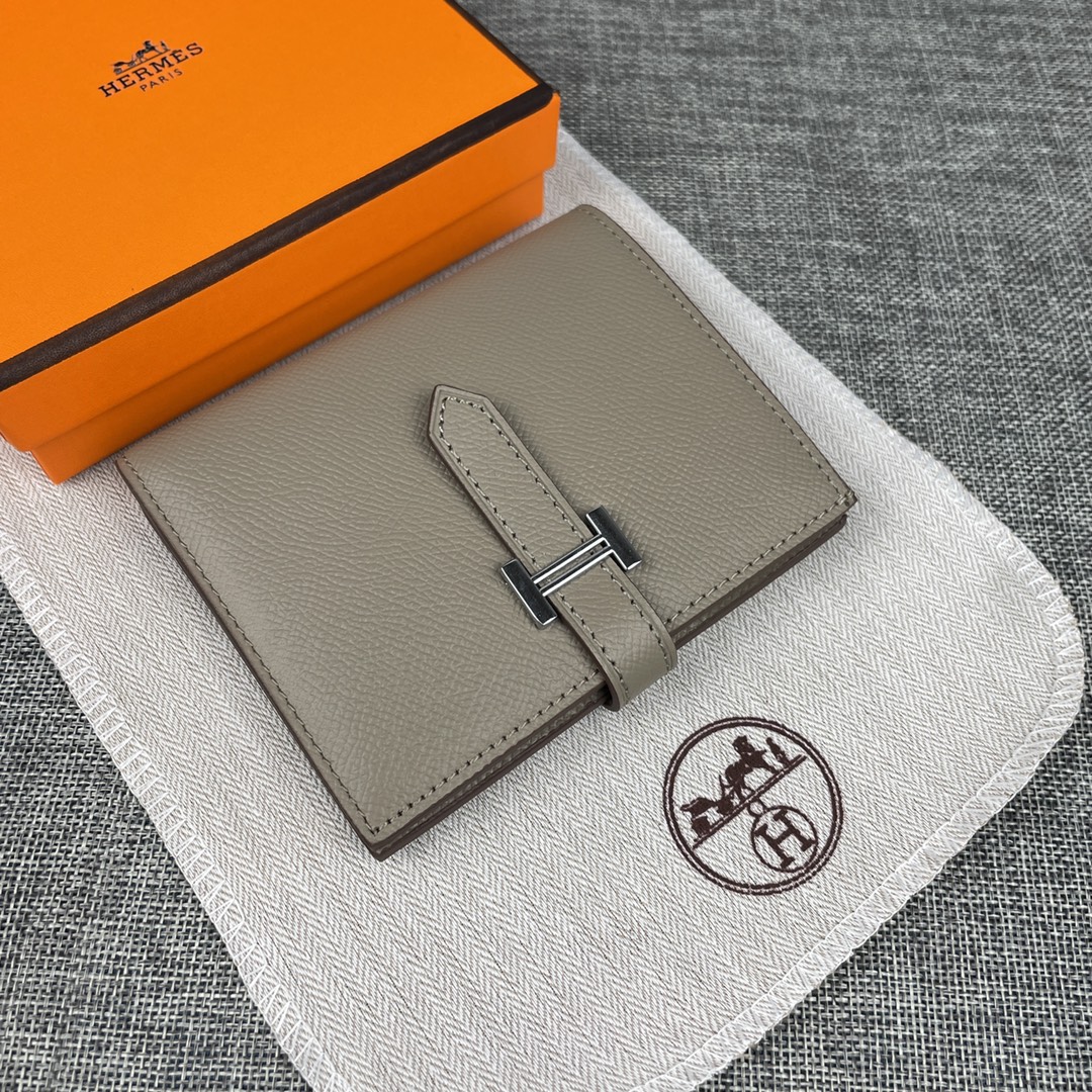 【Hermes 原单 】。 爱马仕新款纯色皮革口袋竖款钱包 💋专柜对版复刻,原版五金,内有原厂代工码 💋手感柔软🎉油 【Hermes 原单 】。 爱马仕新款纯色皮革口袋竖款钱包 💋专柜对版复刻,原版五金,内有原厂代工码 💋手感柔软🎉油