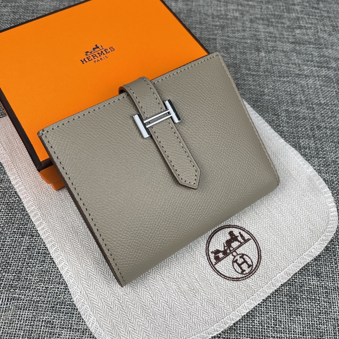 【Hermes 原单 】。 爱马仕新款纯色皮革口袋竖款钱包 💋专柜对版复刻,原版五金,内有原厂代工码 💋手感柔软🎉油 【Hermes 原单 】。 爱马仕新款纯色皮革口袋竖款钱包 💋专柜对版复刻,原版五金,内有原厂代工码 💋手感柔软🎉油