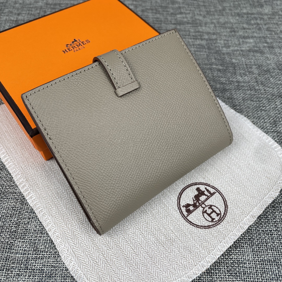 【Hermes 原单 】。 爱马仕新款纯色皮革口袋竖款钱包 💋专柜对版复刻,原版五金,内有原厂代工码 💋手感柔软🎉油 【Hermes 原单 】。 爱马仕新款纯色皮革口袋竖款钱包 💋专柜对版复刻,原版五金,内有原厂代工码 💋手感柔软🎉油