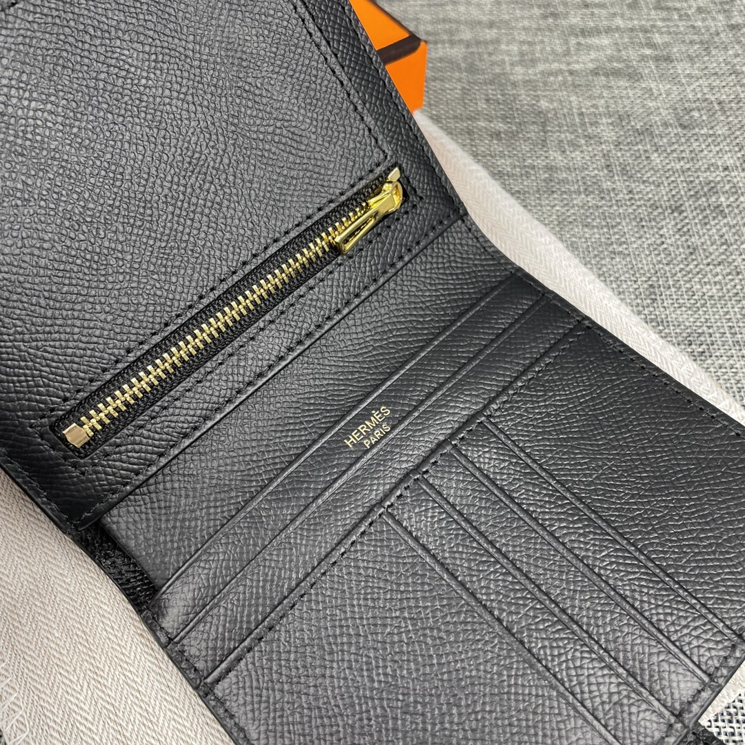 【Hermes 原单 】。 爱马仕新款纯色皮革口袋竖款钱包 💋专柜对版复刻,原版五金,内有原厂代工码 💋手感柔软🎉油 【Hermes 原单 】。 爱马仕新款纯色皮革口袋竖款钱包 💋专柜对版复刻,原版五金,内有原厂代工码 💋手感柔软🎉油