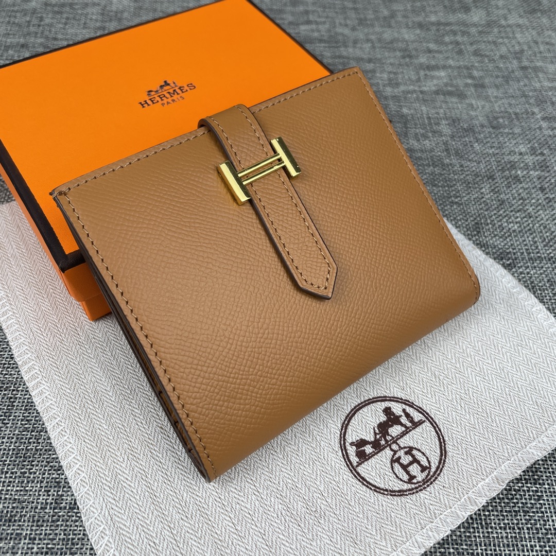 【Hermes 原单 】。 爱马仕新款纯色皮革口袋竖款钱包 💋专柜对版复刻,原版五金,内有原厂代工码 💋手感柔软🎉油 【Hermes 原单 】。 爱马仕新款纯色皮革口袋竖款钱包 💋专柜对版复刻,原版五金,内有原厂代工码 💋手感柔软🎉油