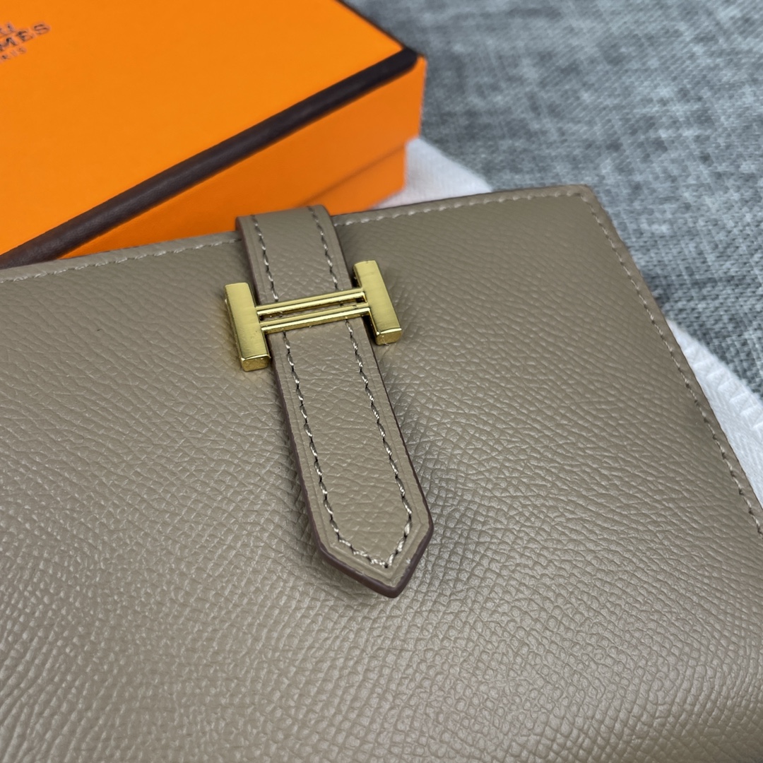 【Hermes 原单 】。 爱马仕新款纯色皮革口袋竖款钱包 💋专柜对版复刻,原版五金,内有原厂代工码 💋手感柔软🎉油 【Hermes 原单 】。 爱马仕新款纯色皮革口袋竖款钱包 💋专柜对版复刻,原版五金,内有原厂代工码 💋手感柔软🎉油