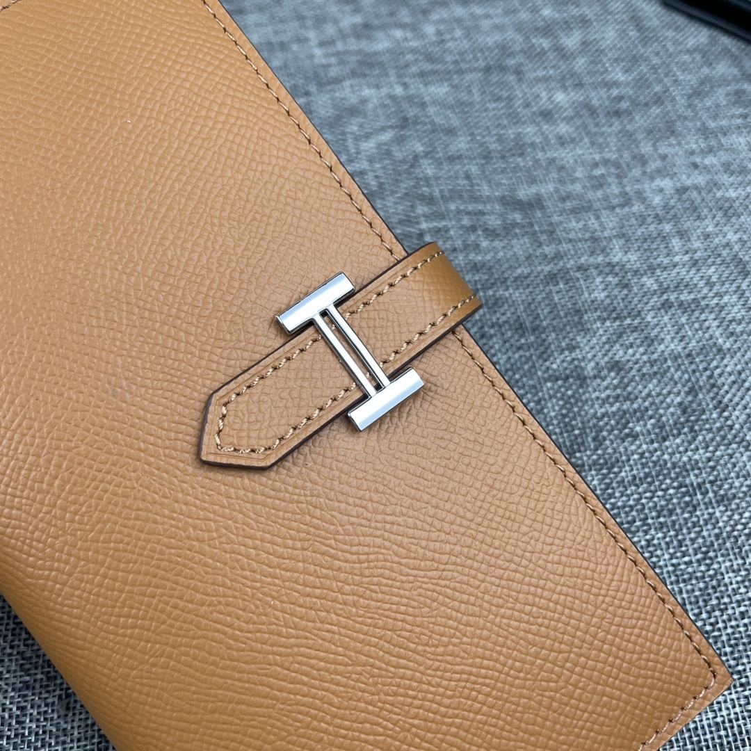Hermes •原单。 Empson手掌纹 爱马仕女士新款纯色皮革内拉链口袋竖款钱包 💋专柜对版复刻 💋手感柔软,油边 Hermes •原单。 Empson手掌纹 爱马仕女士新款纯色皮革内拉链口袋竖款钱包 💋专柜对版复刻 💋手感柔软,油边
