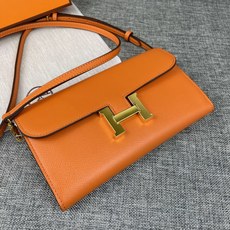 Hermes Constance 。 爱马仕型号:9852掌纹金扣 size:22*11cm 🇫🇷海外🇫🇷Empson Hermes Constance 。 爱马仕型号:9852掌纹金扣 size:22*11cm 🇫🇷海外🇫🇷Empson