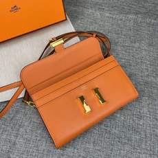 Hermes Constance 。 爱马仕型号:9852掌纹金扣 size:22*11cm 🇫🇷海外🇫🇷Empson Hermes Constance 。 爱马仕型号:9852掌纹金扣 size:22*11cm 🇫🇷海外🇫🇷Empson