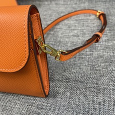 Hermes Constance 。 爱马仕型号:9852掌纹金扣 size:22*11cm 🇫🇷海外🇫🇷Empson Hermes Constance 。 爱马仕型号:9852掌纹金扣 size:22*11cm 🇫🇷海外🇫🇷Empson