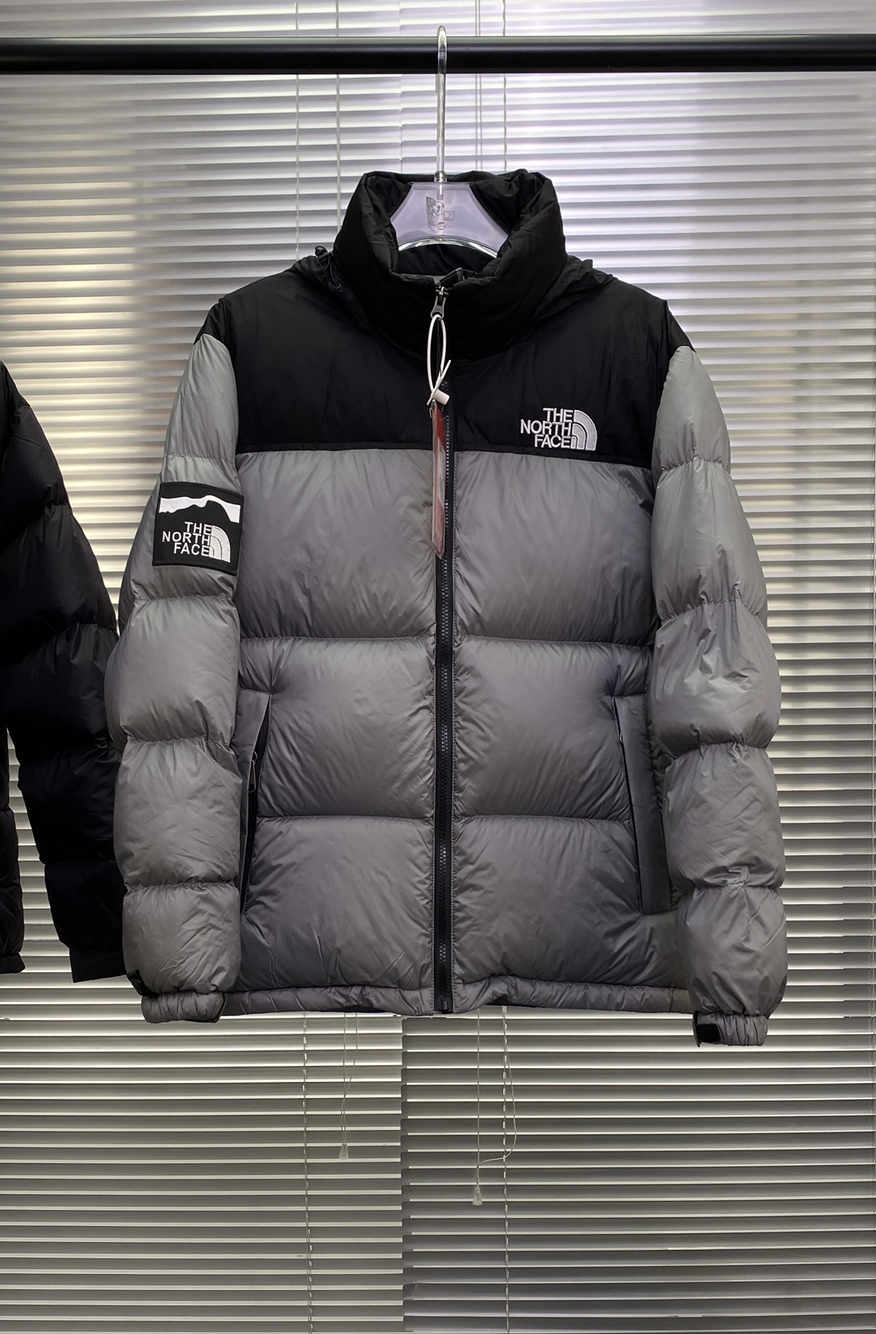 THE NORTH FACE 黒ミニヌプシジャケット キーホルダー - キーホルダー