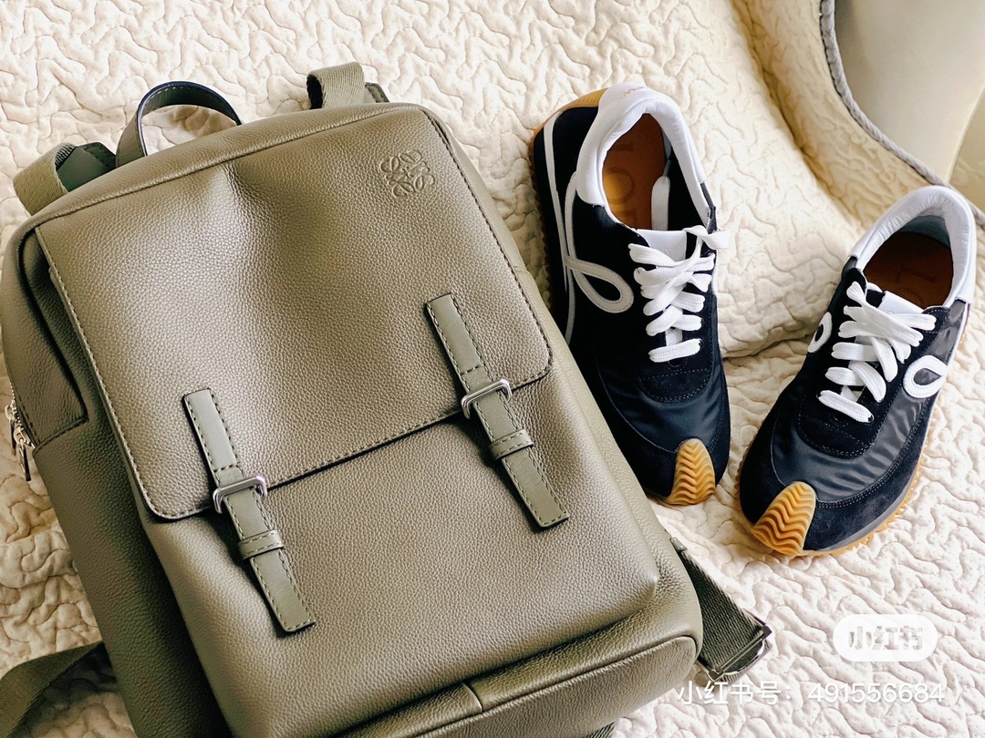 NO:552659,Luojia men's backpack new color,Military backpack,loewe,backpacks19860909罗家男款背包 新色,Military背包,loewe,backpacks,Bag