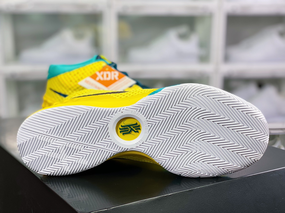 320 Kyrie 1 GS”World 1 People”欧文1代室内休闲运动中帮705277-737