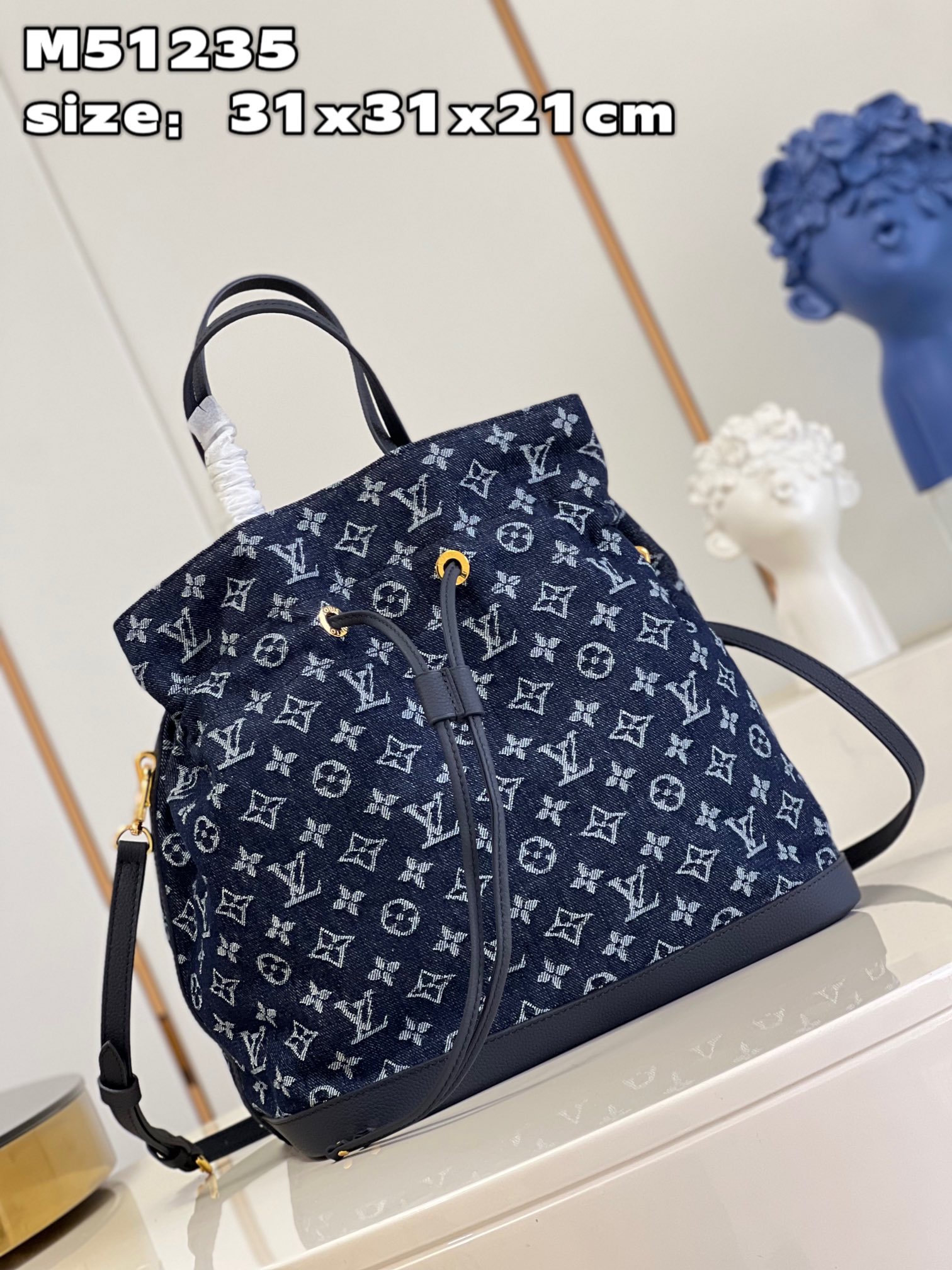 顶级【独家实拍 M51235 】LV路易威登丹宁拼皮水桶包,日本限定款,抽绳款大福袋,手提斜挎都适合的轻便包款 size:31x31x21 2