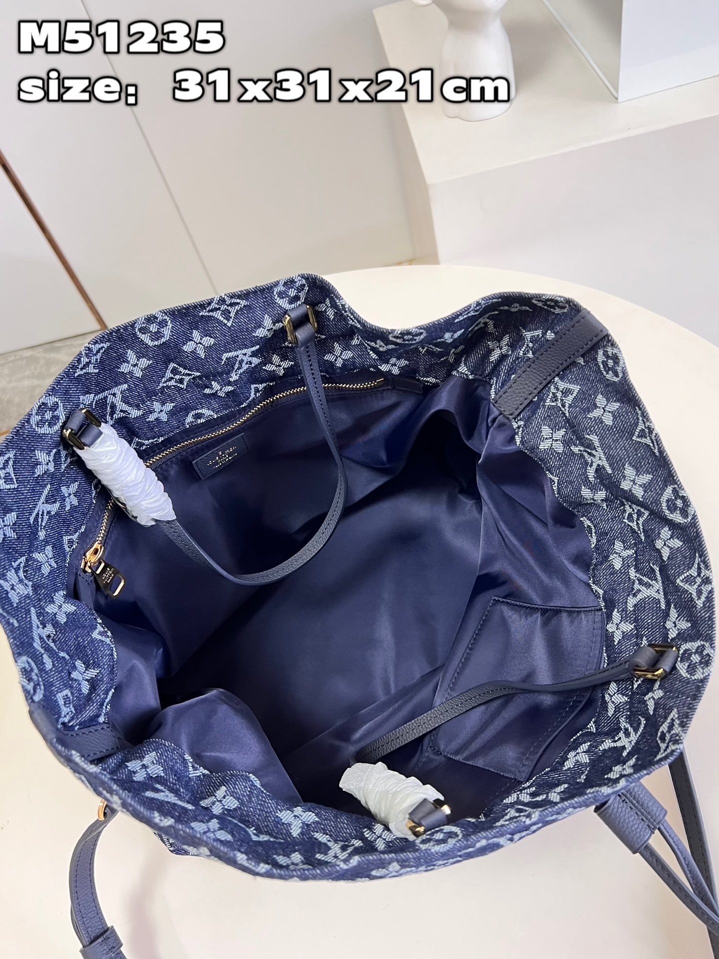 顶级【独家实拍 M51235 】LV路易威登丹宁拼皮水桶包,日本限定款,抽绳款大福袋,手提斜挎都适合的轻便包款 size:31x31x21 7