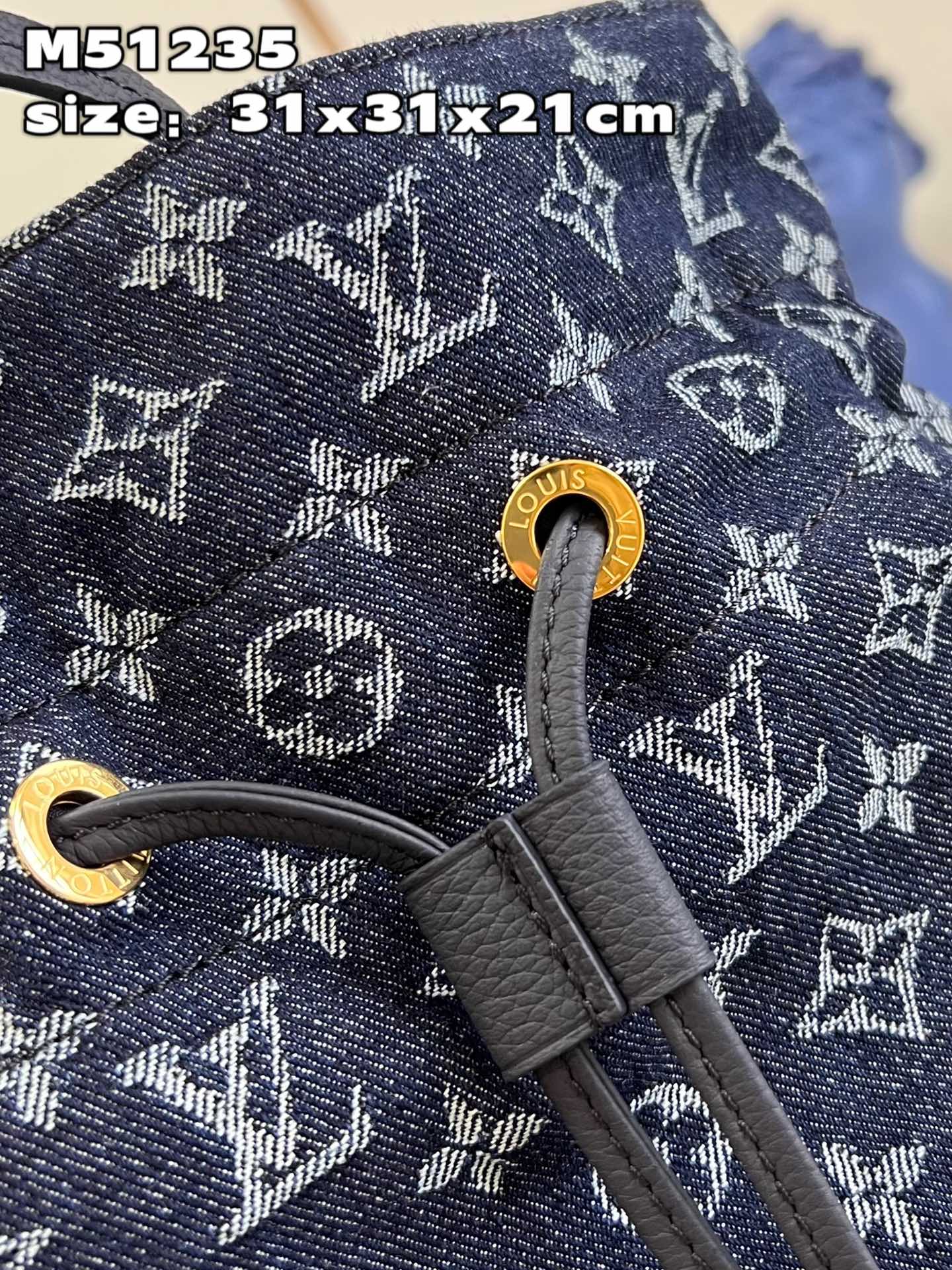 顶级【独家实拍 M51235 】LV路易威登丹宁拼皮水桶包,日本限定款,抽绳款大福袋,手提斜挎都适合的轻便包款 size:31x31x21 3