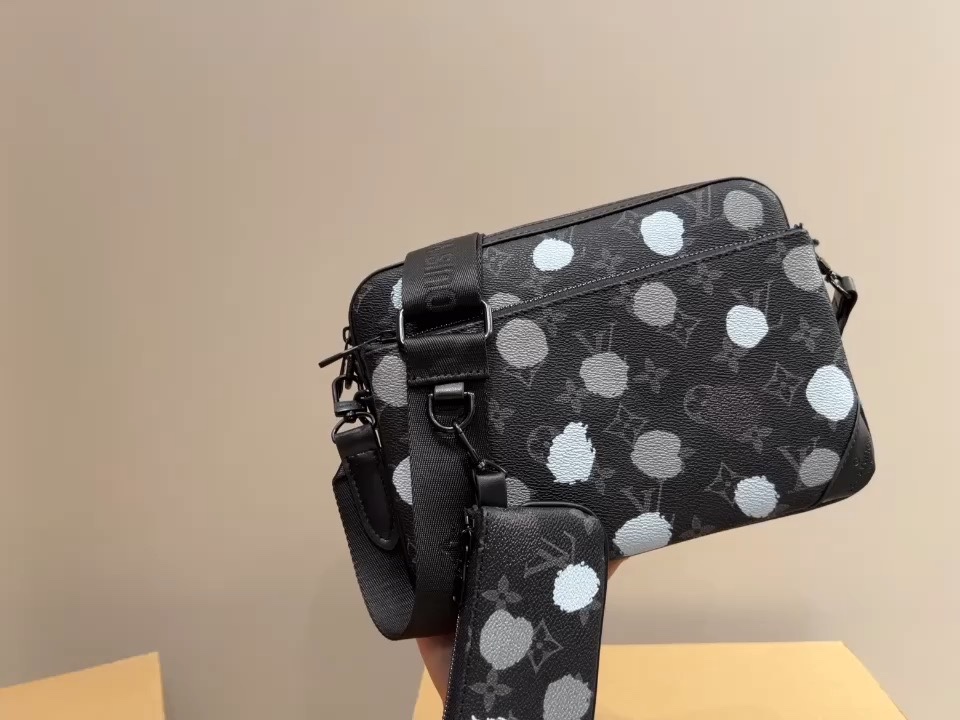 Yupoo Gucci Bags Watches Nike Clothing Jordan Yeezy Balenciaga Shoes

