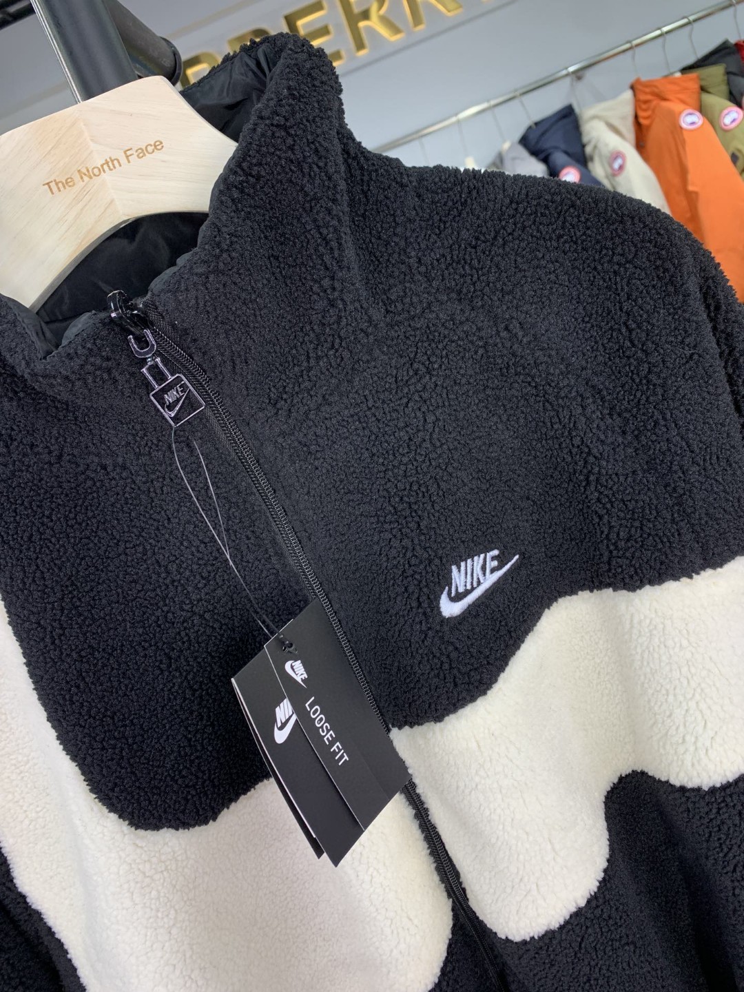 200 耐克nike 运动休闲加厚保暖情侣羊羔绒棉服