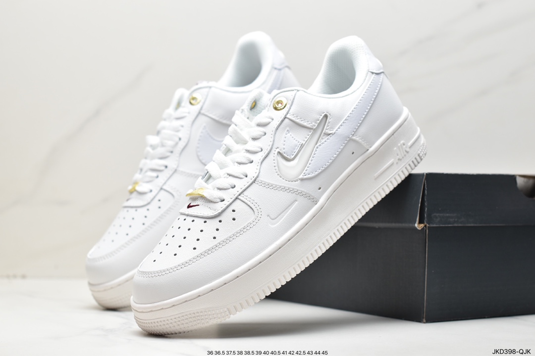 160 耐克Nike Air Force 1 Low 空军一号低帮百搭休闲运动板鞋FB1839-111