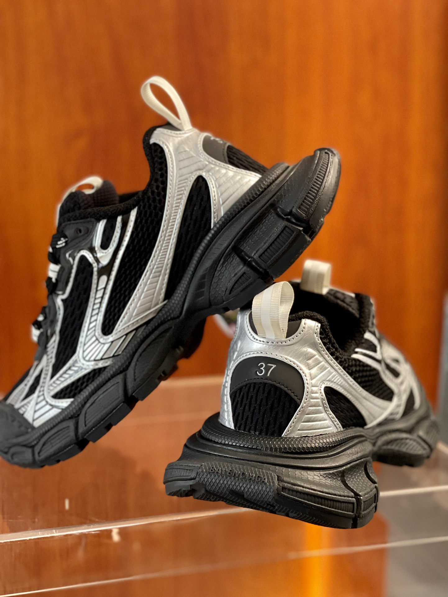 Balenciaga 3XL es el modelo de zapato más popular a la venta en ♞talla; 36~45. Se lanza oficialmente la serie Balenciag…