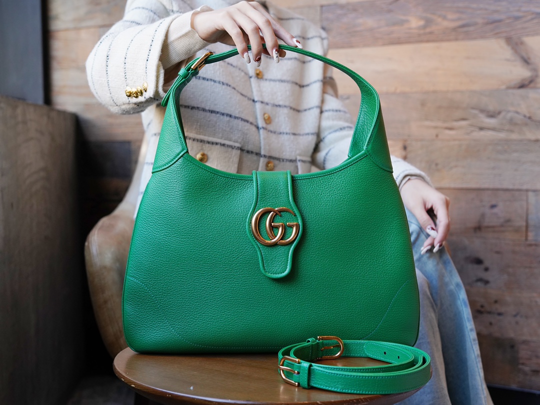 Gucci Crossbody & Shoulder Bags Green Underarm