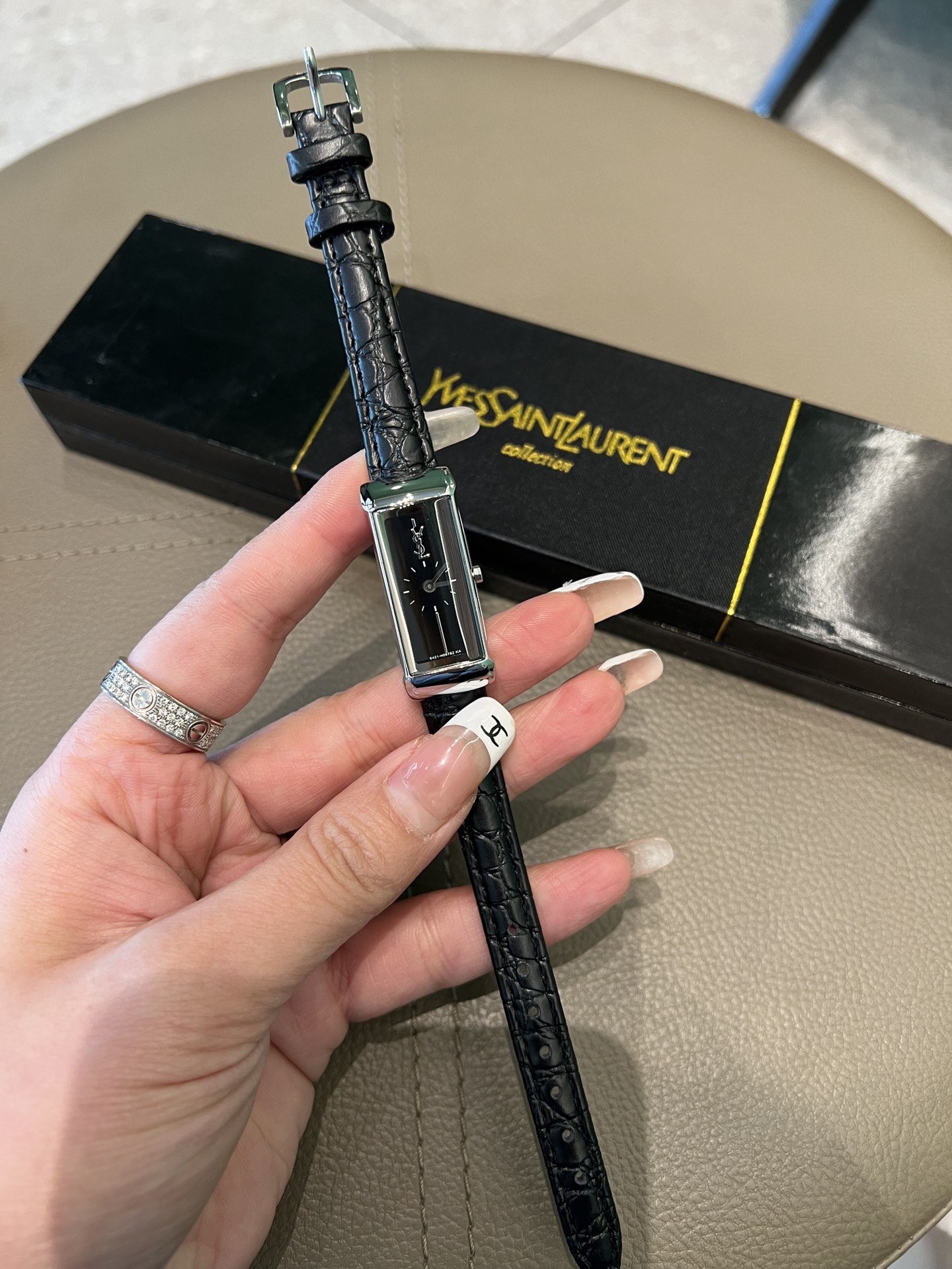 YSL ST. LORRAINE RUNS A SERIES OF CHINESE - 图片 5