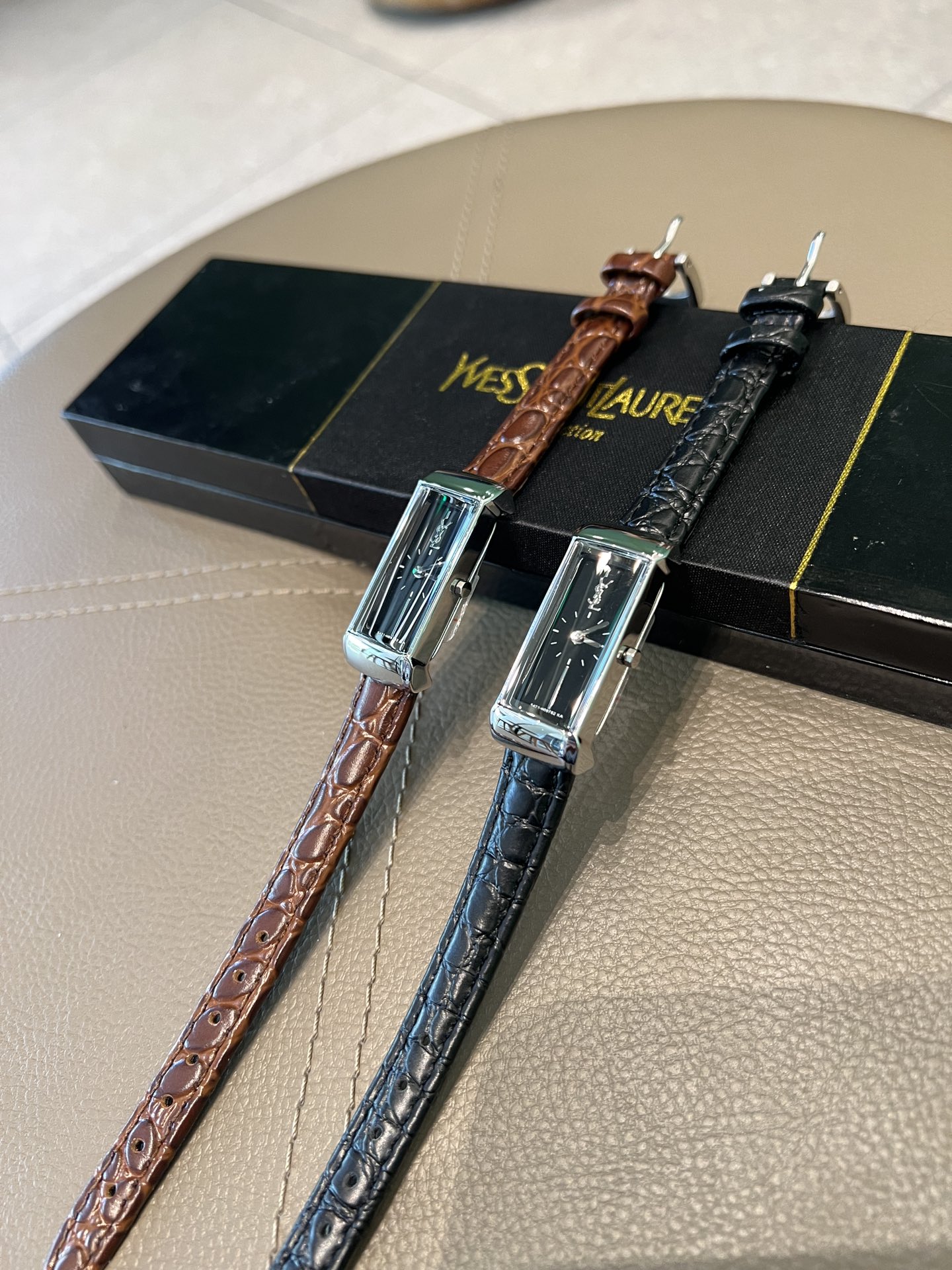 YSL ST. LORRAINE RUNS A SERIES OF CHINESE - 图片 2