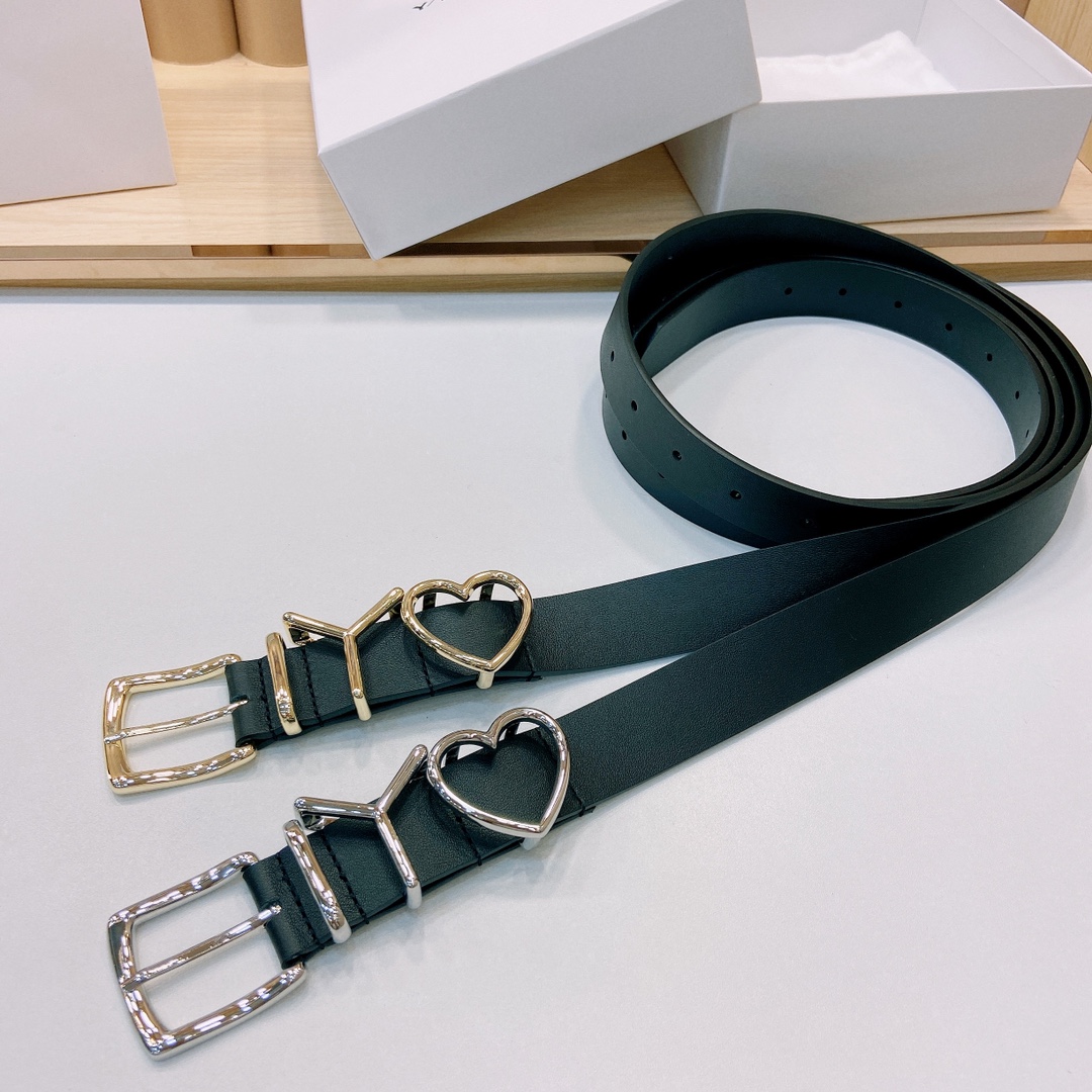 Y/ROJECT春夏系列品牌标志性的