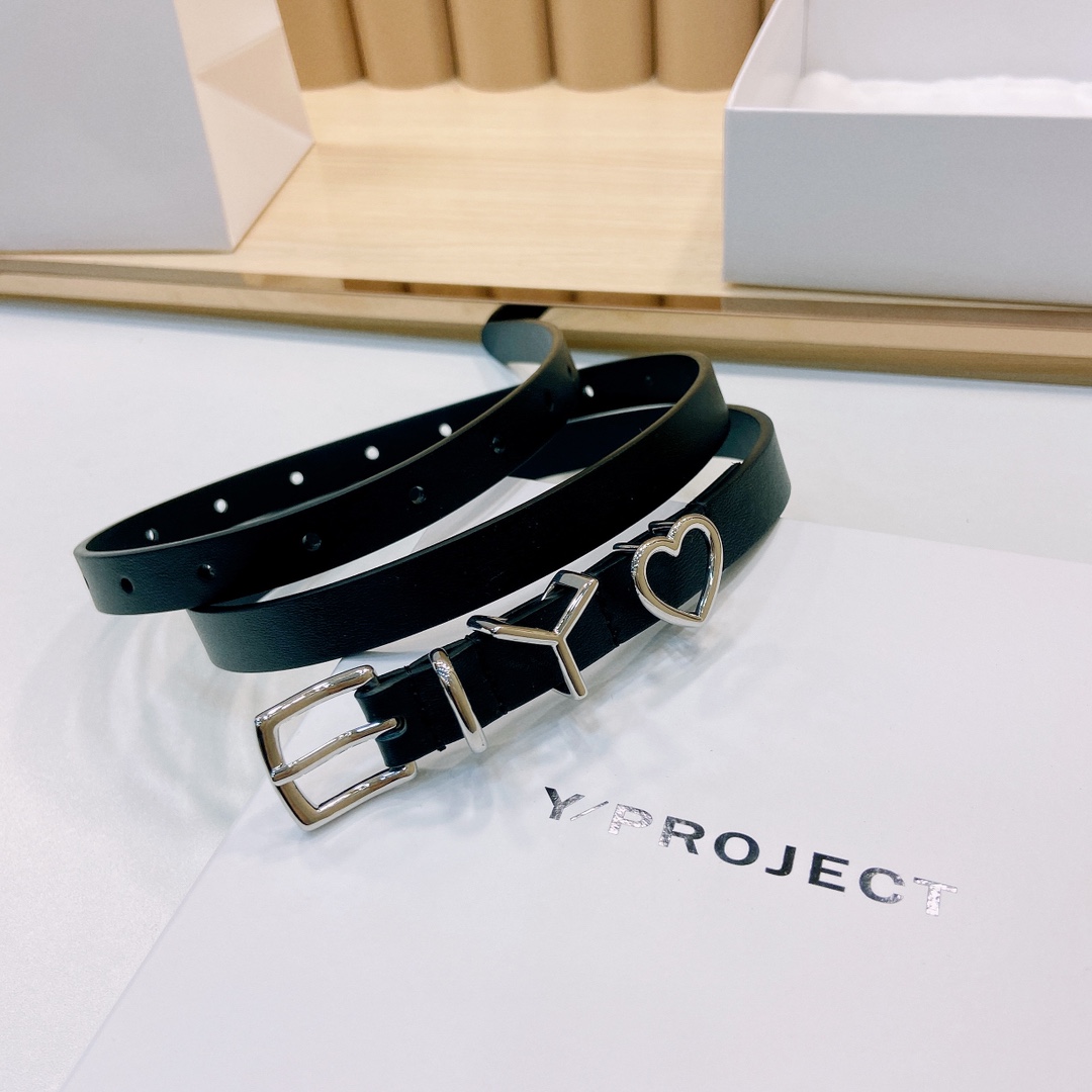 Y/ROJECT春夏系列品牌标志性的