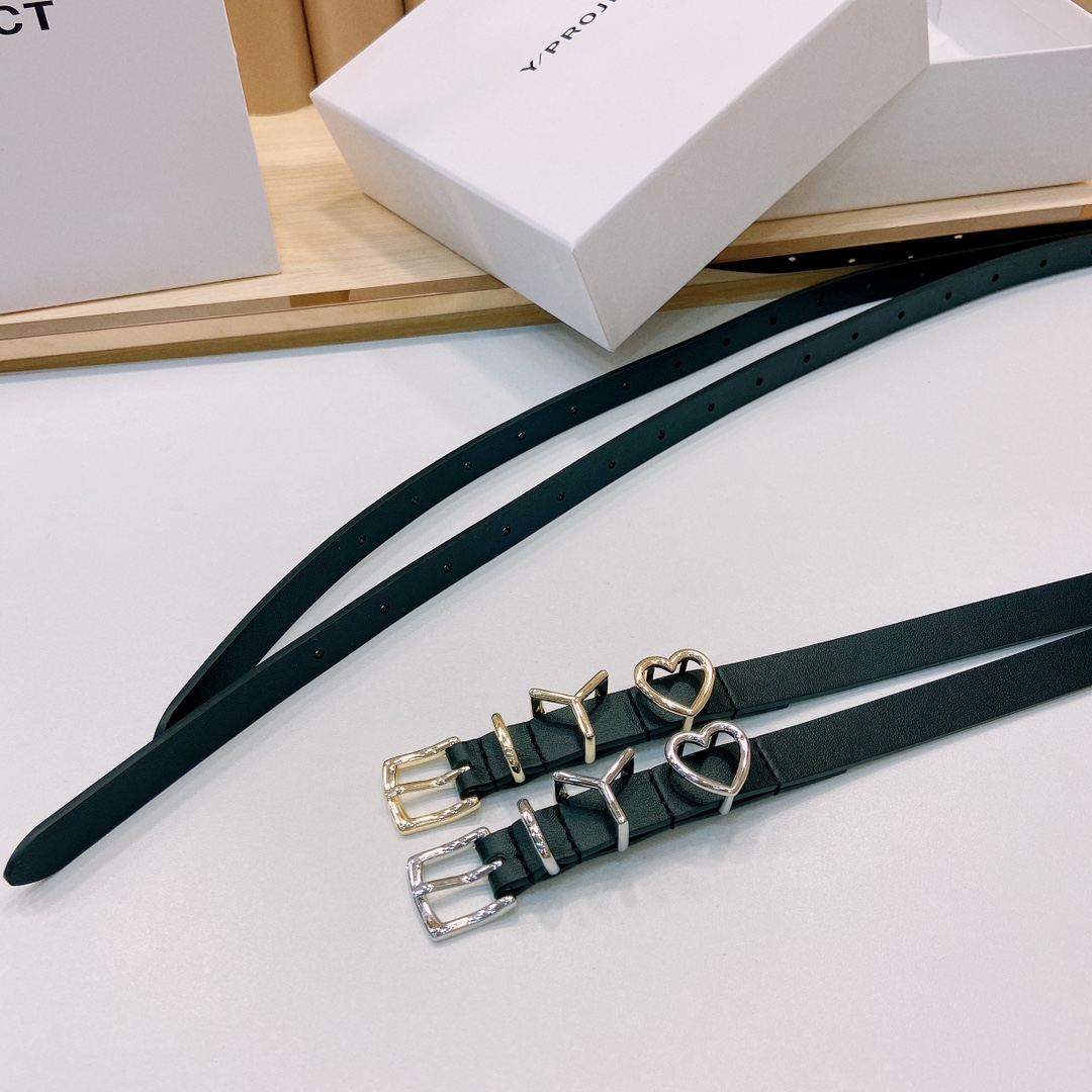 Y/ROJECT春夏系列品牌标志性的