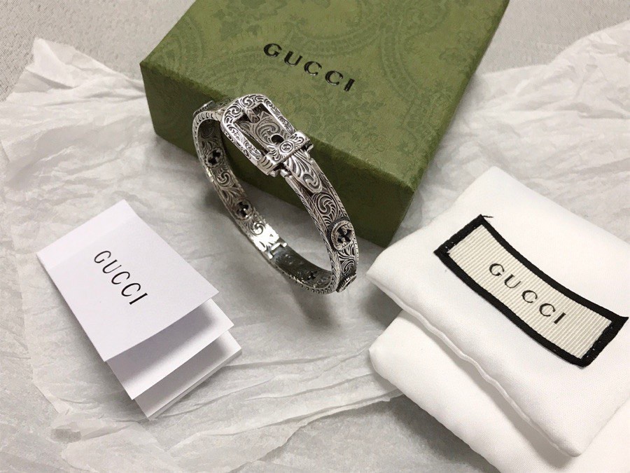 NO:105848,Gucci Mormont bracelet High quality Retro antique three-dimensional stripes Very good-looking on the hands, gay size, jewelry boutique, gucci, bracelet19860909Gucci Mormont手镯 高品质 复古做旧立体条纹 手上效果非常好看 男女同size,饰品精品,gucci,bracelet,Jewelry