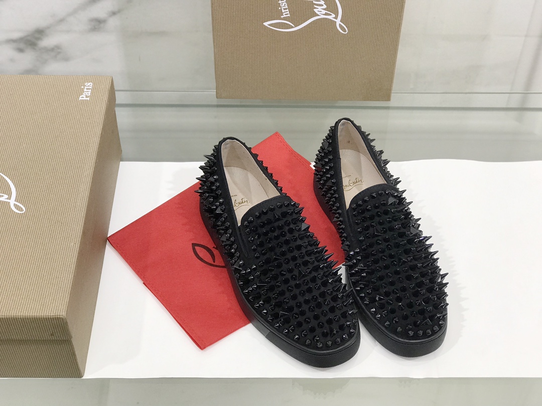 NO:705997,Low-cut long spike model, top-level customization. Whether it is the last shape, fabric, drill, spike, lining, outsole, it is as close as possible to ZP... The original sole is specially provided by the original factory. The lining is imported leather. Size: 35-40 for women, 38-47 for men (customized for women 40/men 38/45/46/47), casual shoes/sports shoes, sneakers19860909低帮长钉钉款,顶级版定制  无论是楦型、面料、钻、钉、内里、大底、都尽可能的接近ZP…… 鞋底原厂特供原版底 内里进口皮革 Size : 女35-40,男38-47（女40/男38/45/46/47定做）,休闲鞋/运动鞋,sneakers,Women's Shoes