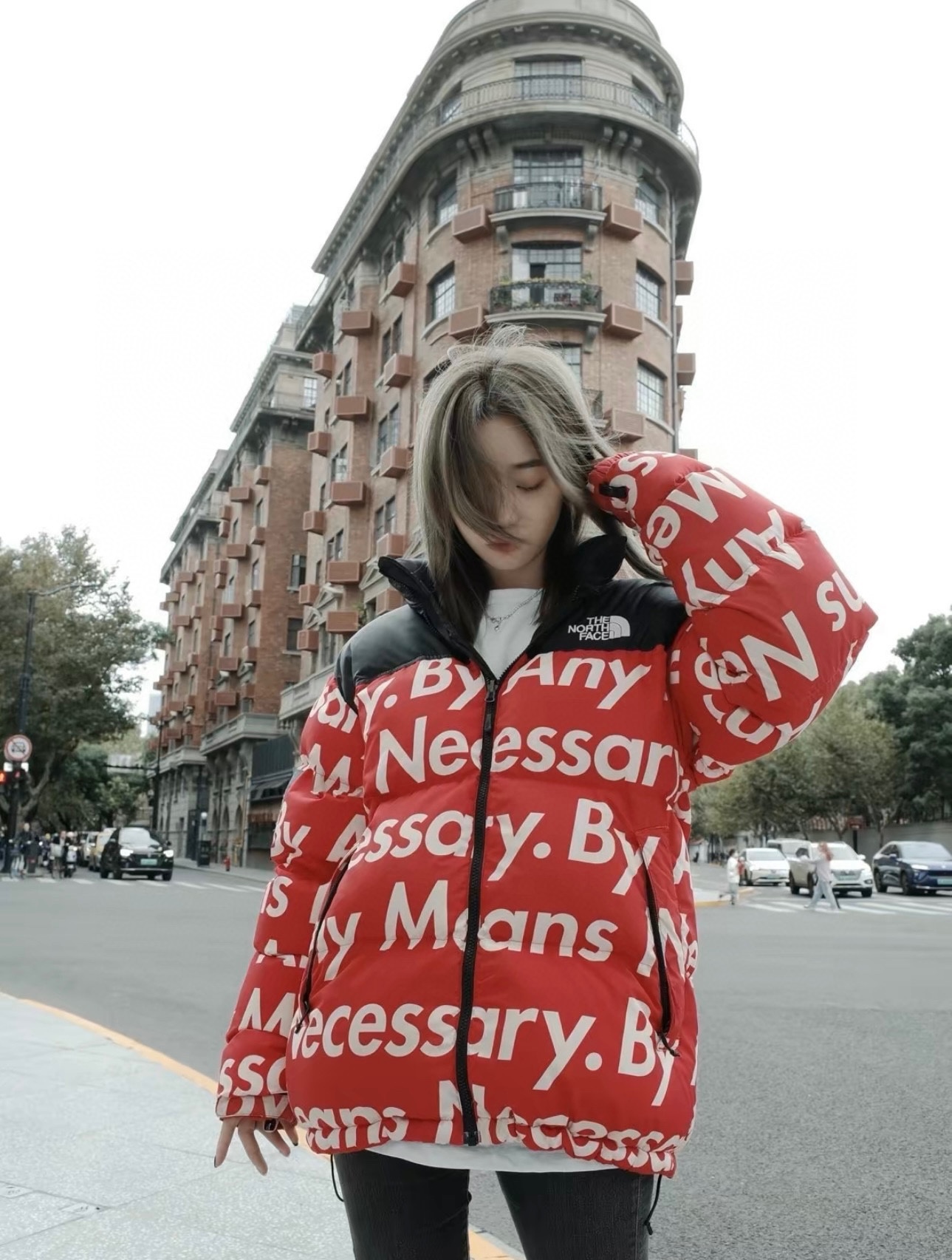 #Supreme & The North Face 不择手段满印弹幕羽绒服上身效果