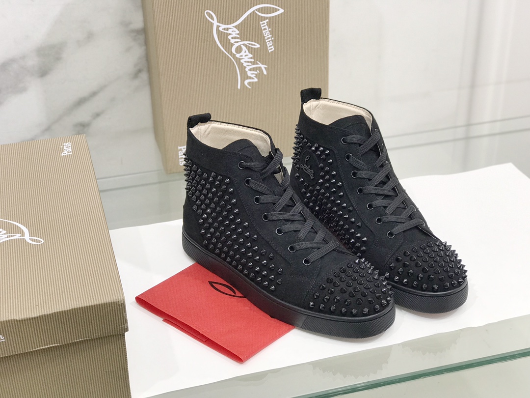 NO:705989,Gaobang nail model, top version customized, no matter the last shape, fabric, diamonds, nails, lining, outsole, they are as close as possible to ZP... The original sole is specially provided by the original factory. The lining is imported leather. Size: 35-40 for women, 38-47 for men (customized for women 40/men 38/45/46/47), casual shoes/sports shoes, sneakers19860909高邦钉钉款,顶级版定制  无论是楦型、面料、钻、钉、内里、大底、都尽可能的接近ZP…… 鞋底原厂特供原版底 内里进口皮革 Size : 女35-40,男38-47（女40/男38/45/46/47定做）,休闲鞋/运动鞋,sneakers,Women's Shoes