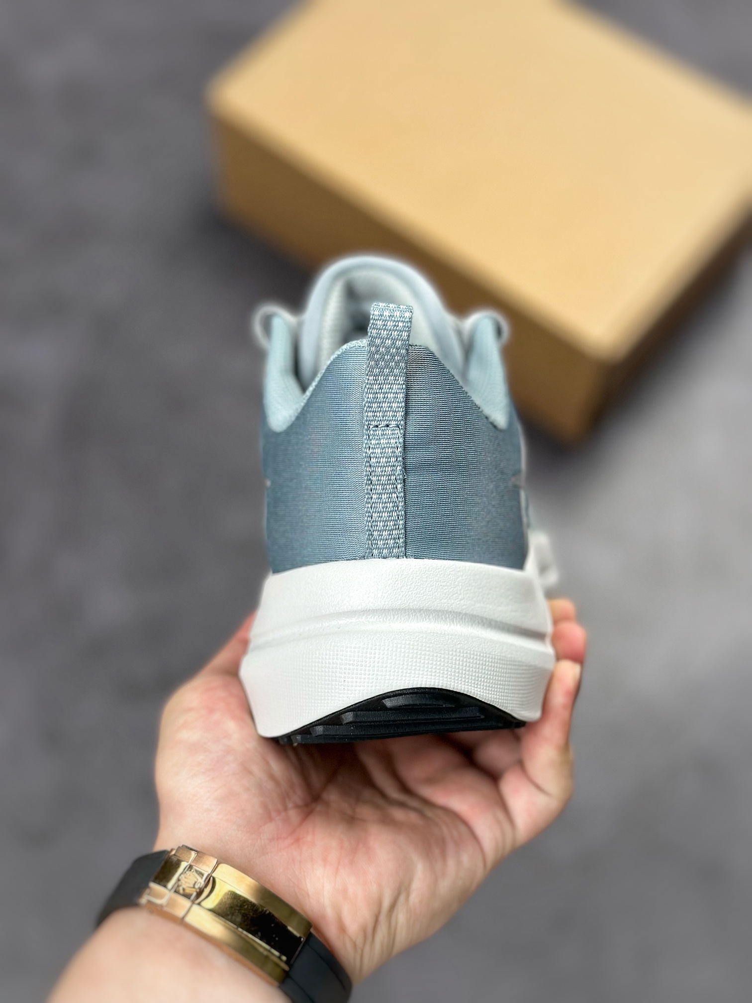 NIKE Downshifter 12 网面超轻透气跑步鞋 DD9293-004