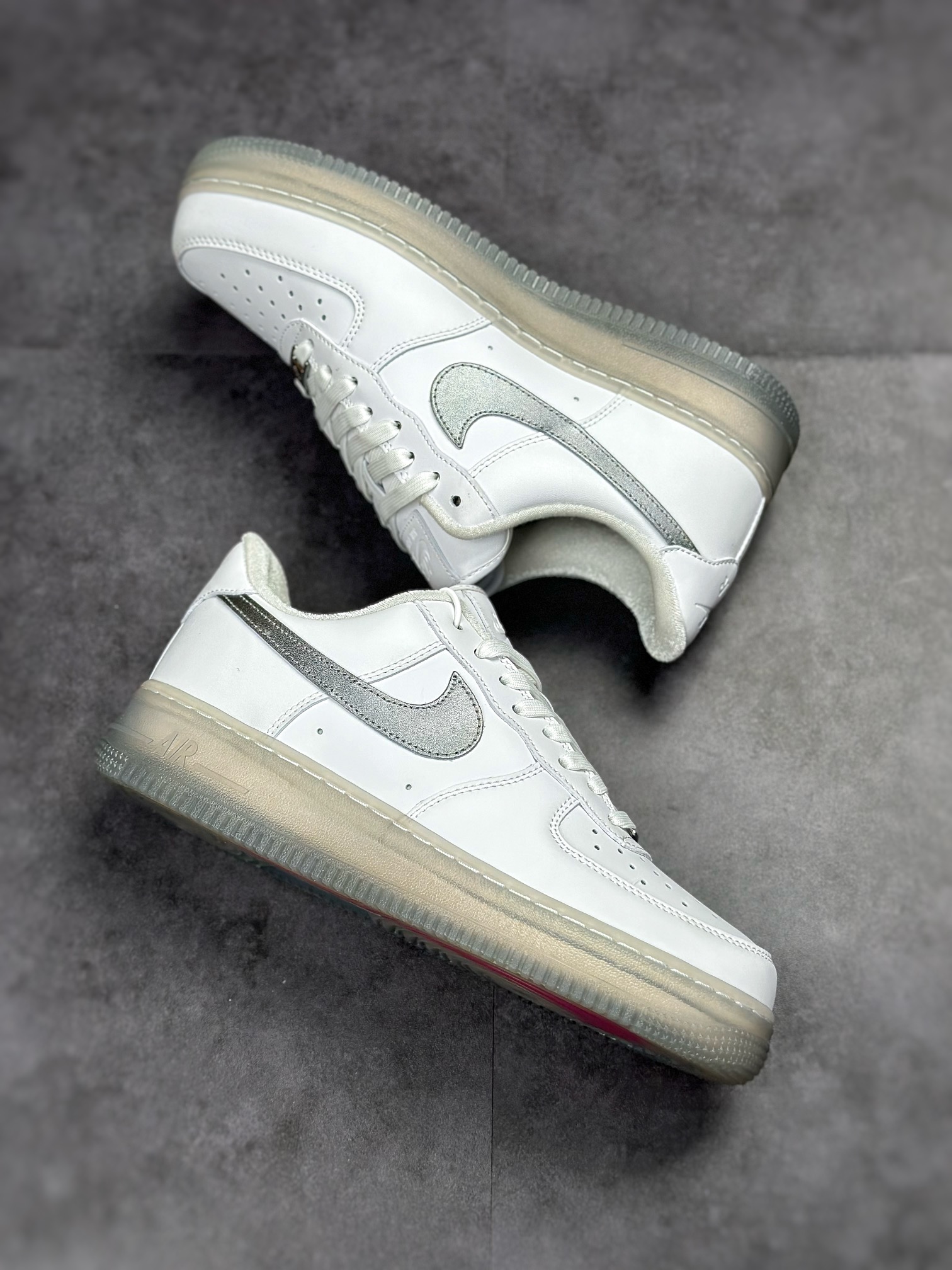 Nike Air Force 1 Low 07 白银 DX3945-100