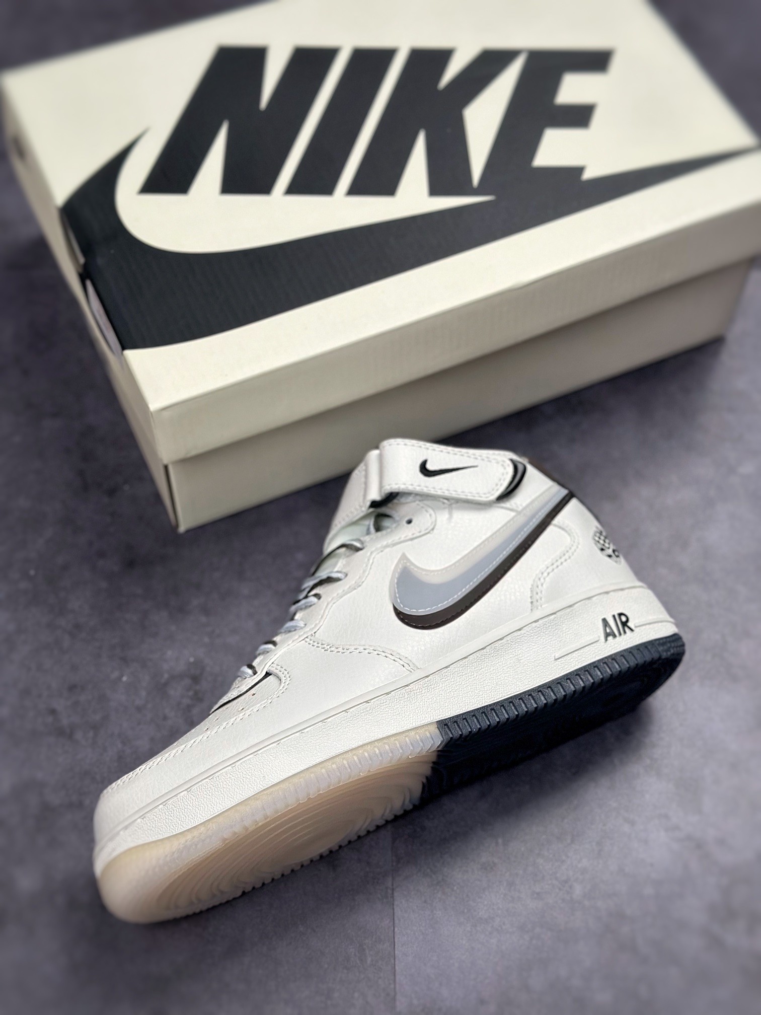 Nike Air Force 1 '07 Mid “Dice God” 骰中神 CW1574-901