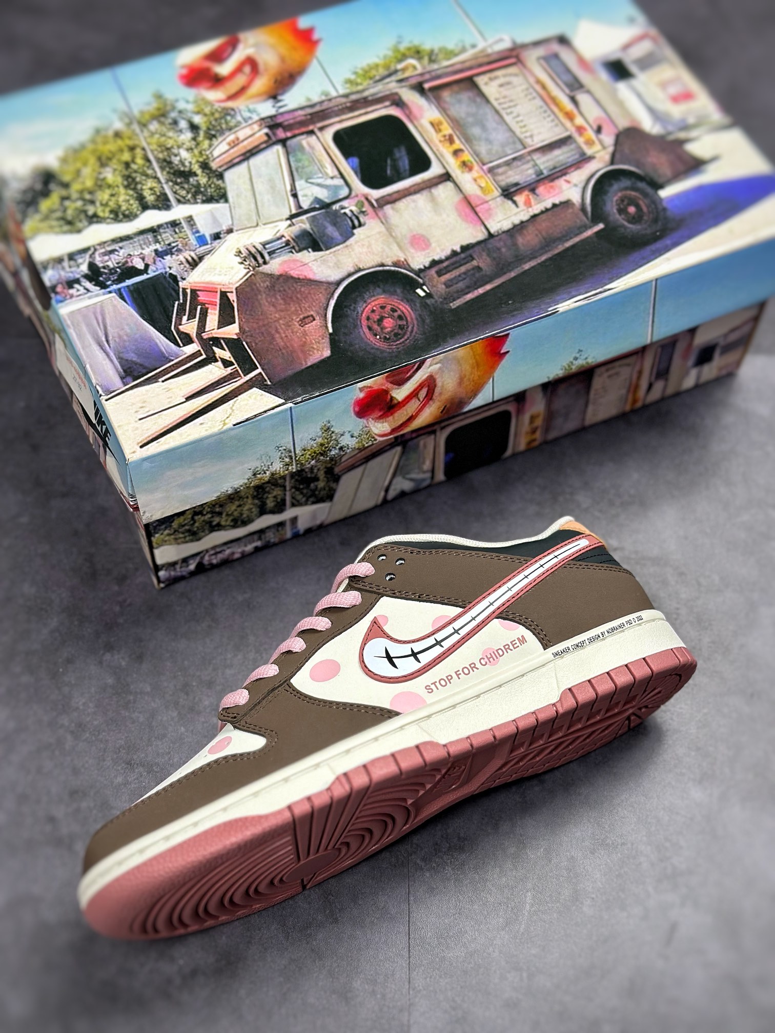 Otomo Katsuhiro x Nike SB Dunk Low ”Steamboy OST” Katsuhiro Otomo GY2021-132