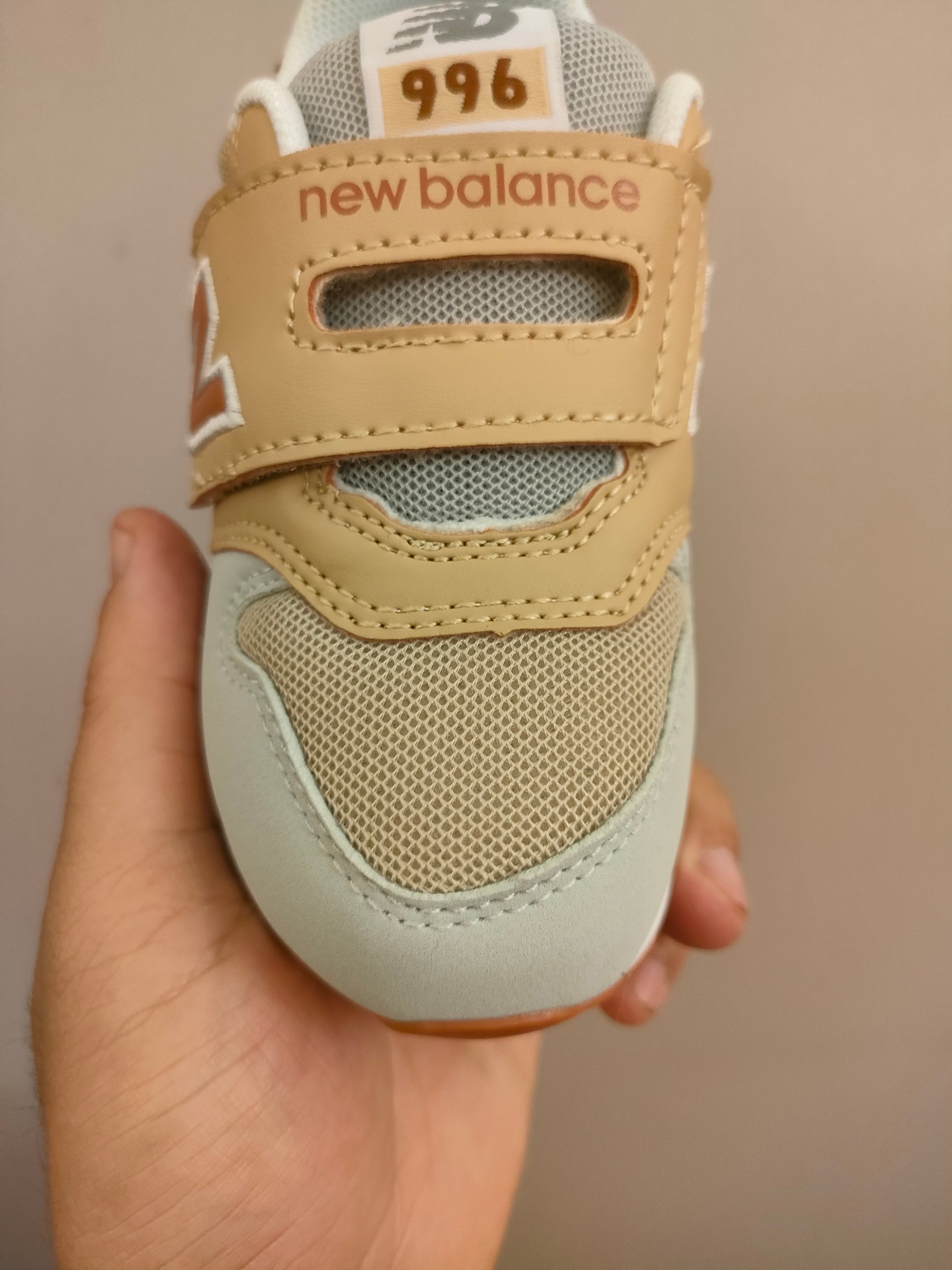 图片[5]-996儿童低帮透气防震防滑运动鞋 大童魔术贴加松紧带，小童魔术贴 经典的996系列！该系列传承了品牌的诸多优点，大胆创新！堪称经典系列里的经典，也是最为热门的系列！时隔一年，再次带来的童鞋，必属重磅～-选品中心