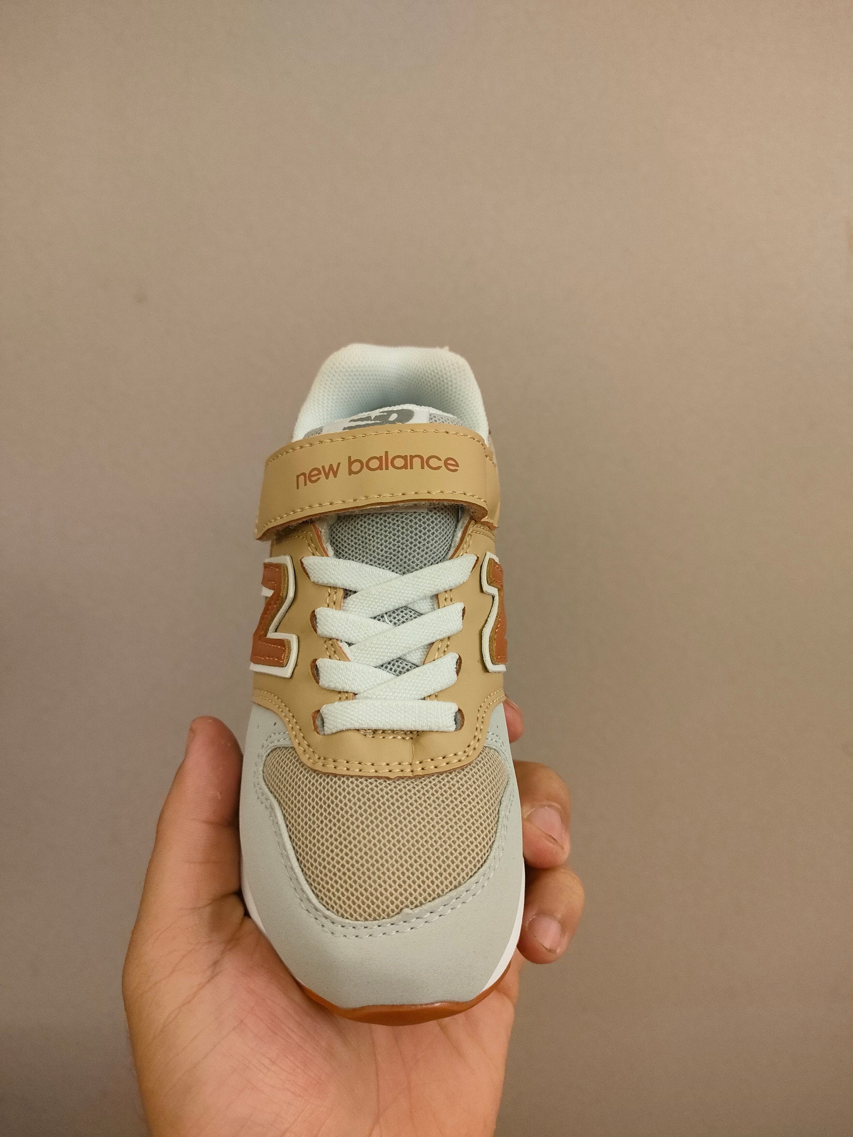 图片[4]-996儿童低帮透气防震防滑运动鞋 大童魔术贴加松紧带，小童魔术贴 经典的996系列！该系列传承了品牌的诸多优点，大胆创新！堪称经典系列里的经典，也是最为热门的系列！时隔一年，再次带来的童鞋，必属重磅～-选品中心