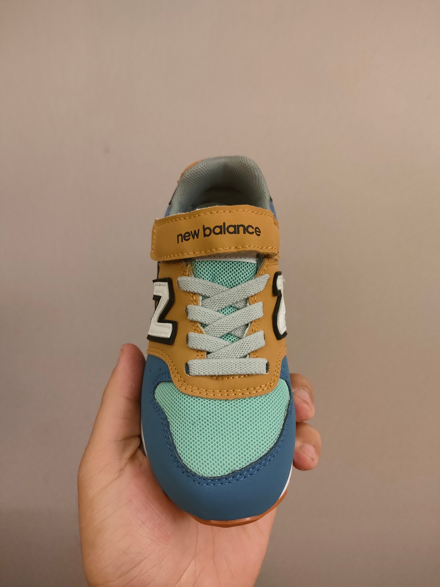 图片[4]-996儿童低帮透气防震防滑运动鞋 大童魔术贴加松紧带，小童魔术贴 经典的996系列！该系列传承了品牌的诸多优点，大胆创新！堪称经典系列里的经典，也是最为热门的系列！时隔一年，再次带来的童鞋，必属重磅～-选品中心