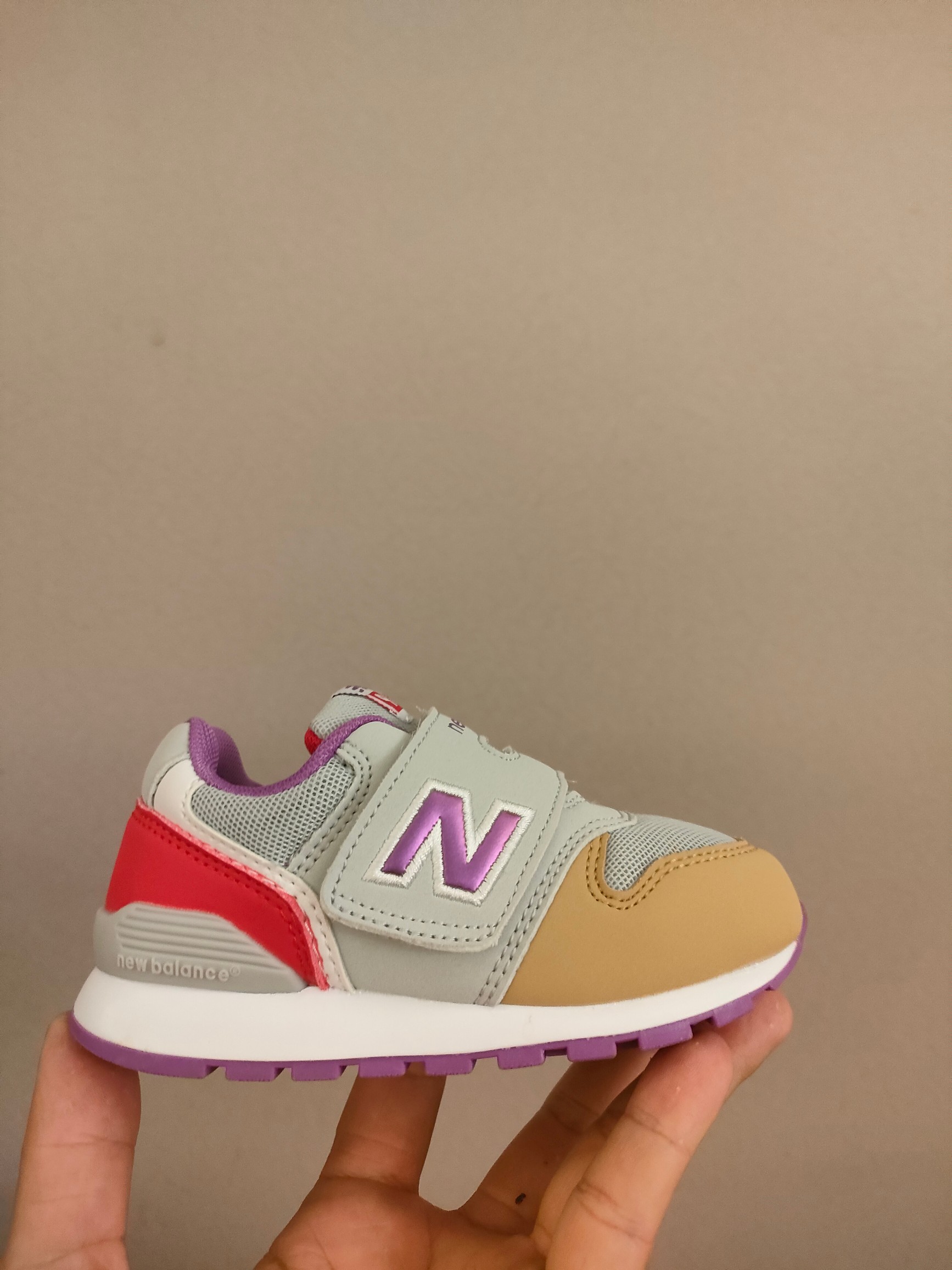 图片[3]-996儿童低帮透气防震防滑运动鞋 大童魔术贴加松紧带，小童魔术贴 经典的996系列！该系列传承了品牌的诸多优点，大胆创新！堪称经典系列里的经典，也是最为热门的系列！时隔一年，再次带来的童鞋，必属重磅～-选品中心